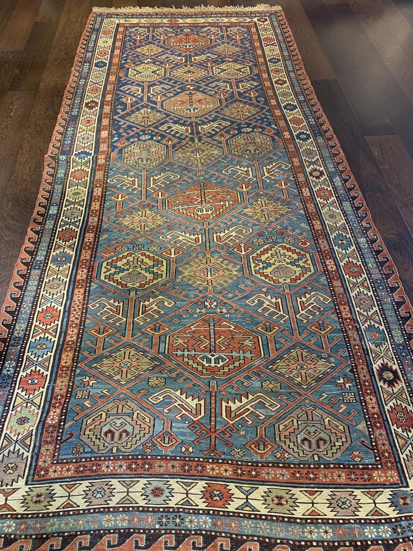 AORug#4690 size. 5' 00" x 10' 11"