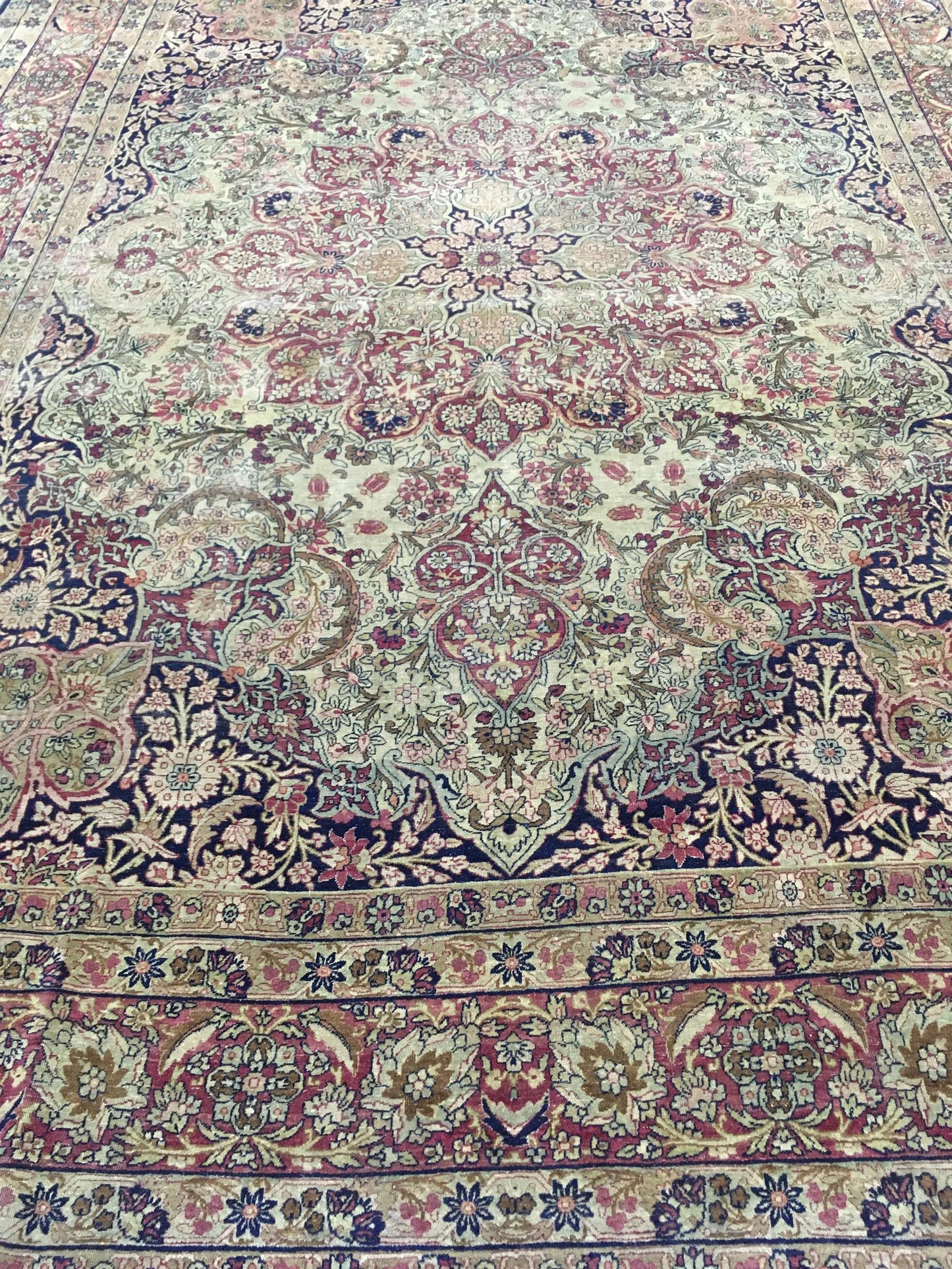 AORug#8055 size. 9' 01" x 12' 10"