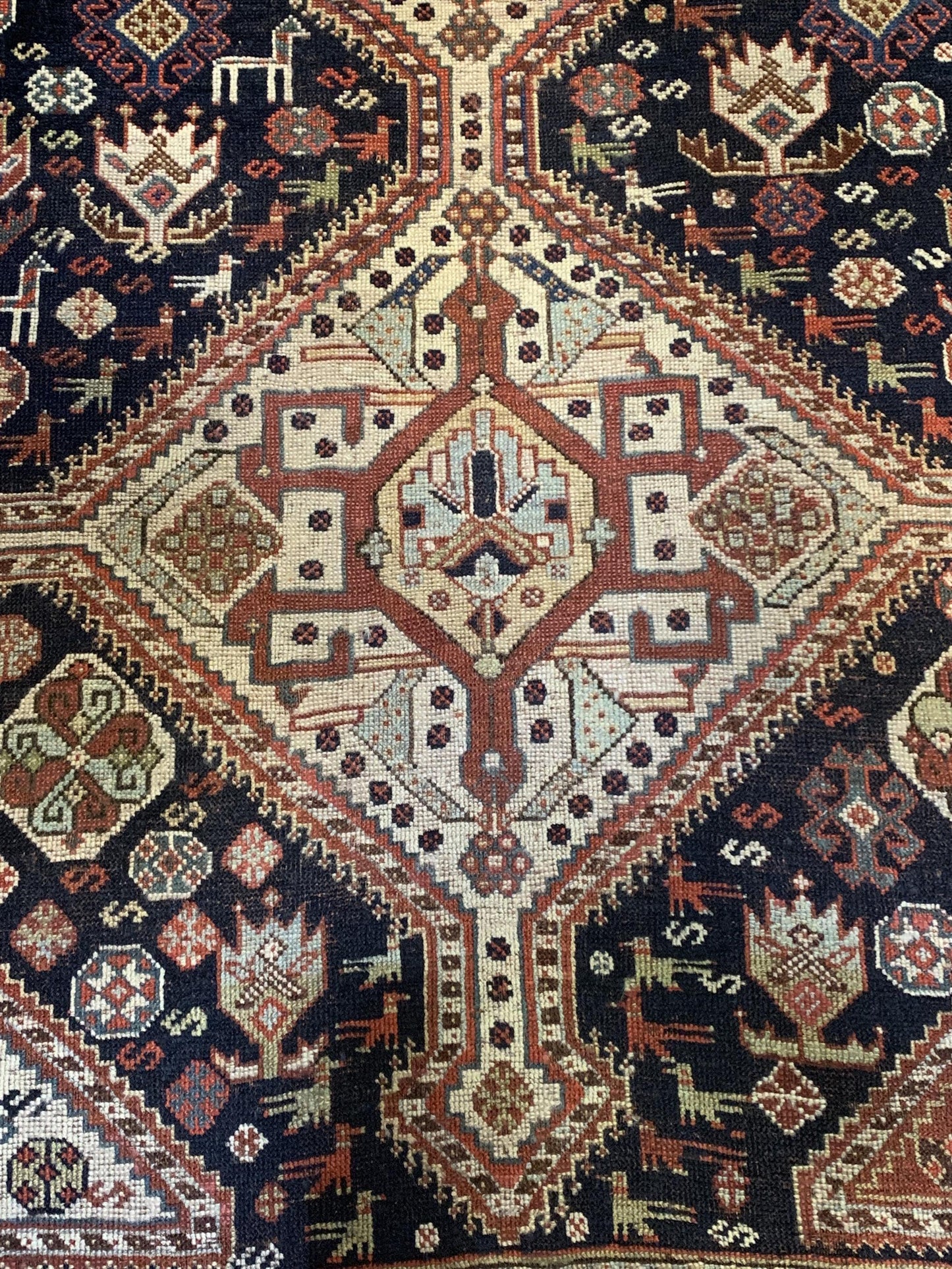AORug#3955 size. 4' 05" x 6' 04"