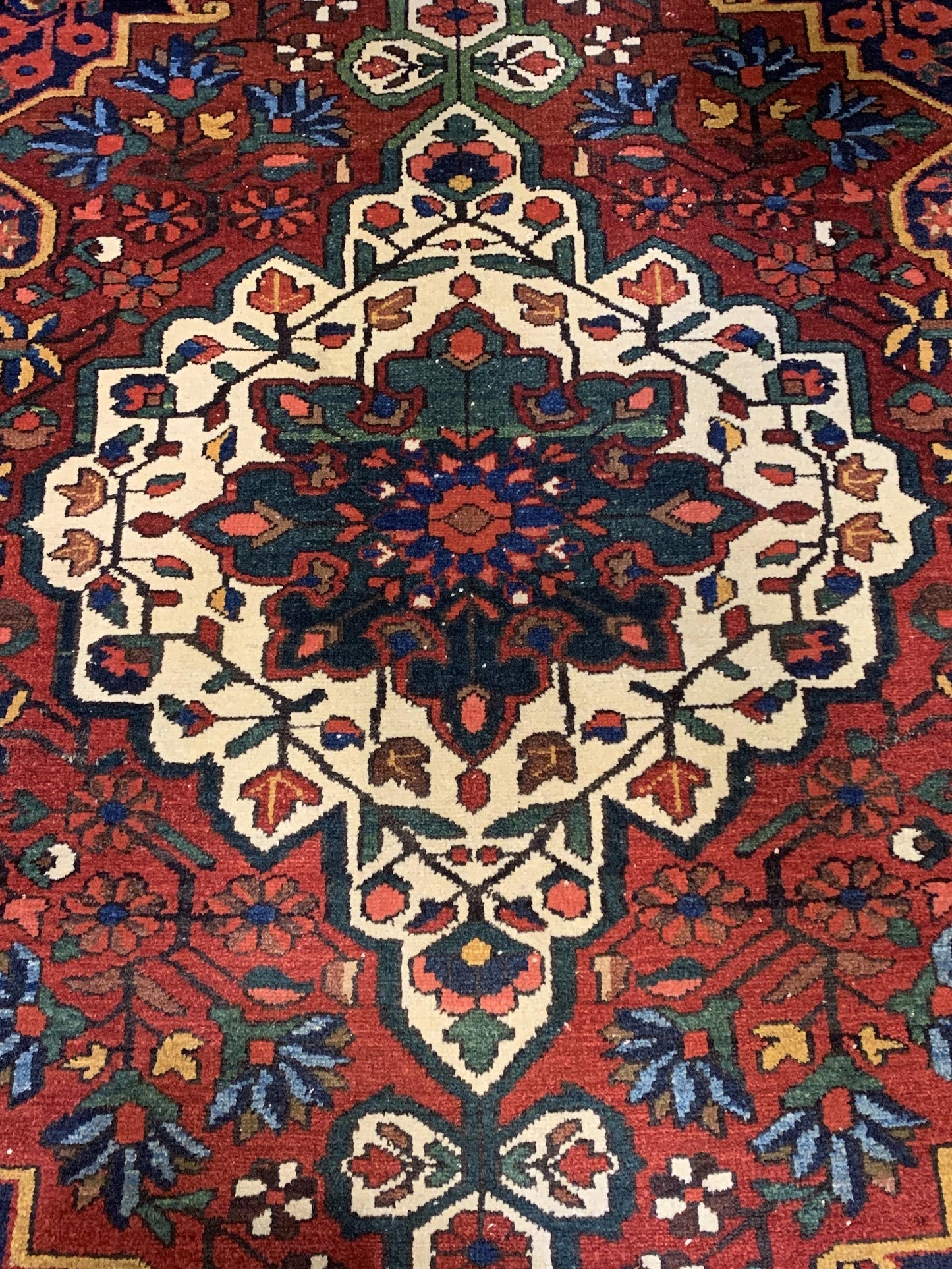 AORug#4563 size. 4' 08" x 6' 08"