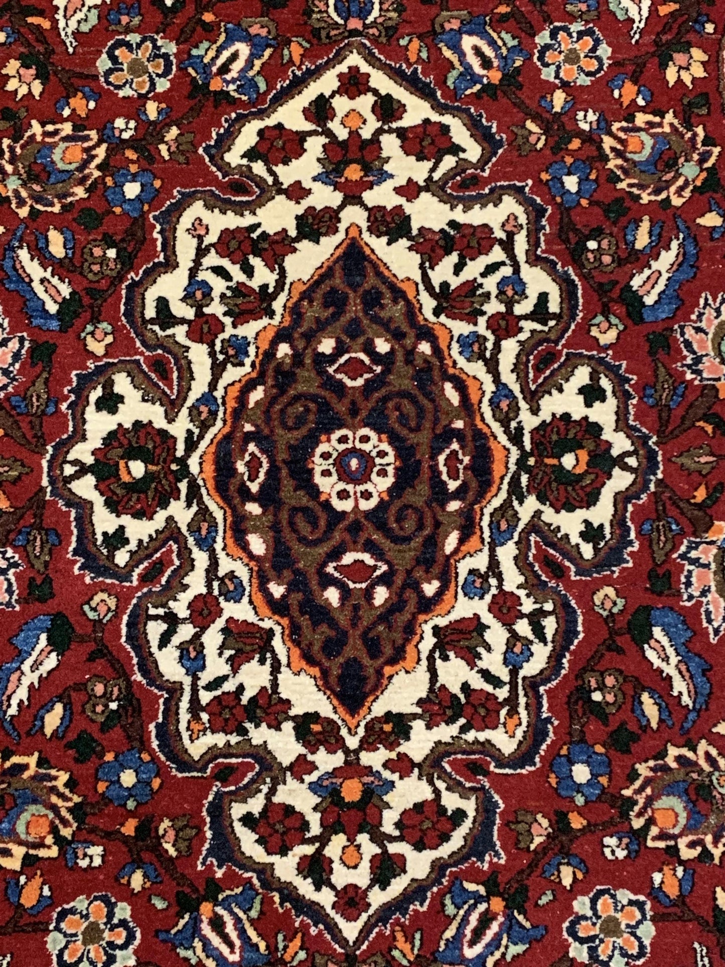 AORug#4057 size. 4' 07" x 7' 02"
