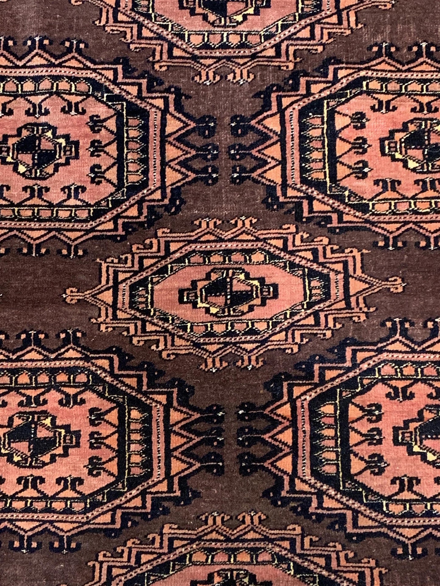 AORug#3966 size. 4' 11" x 6' 03"