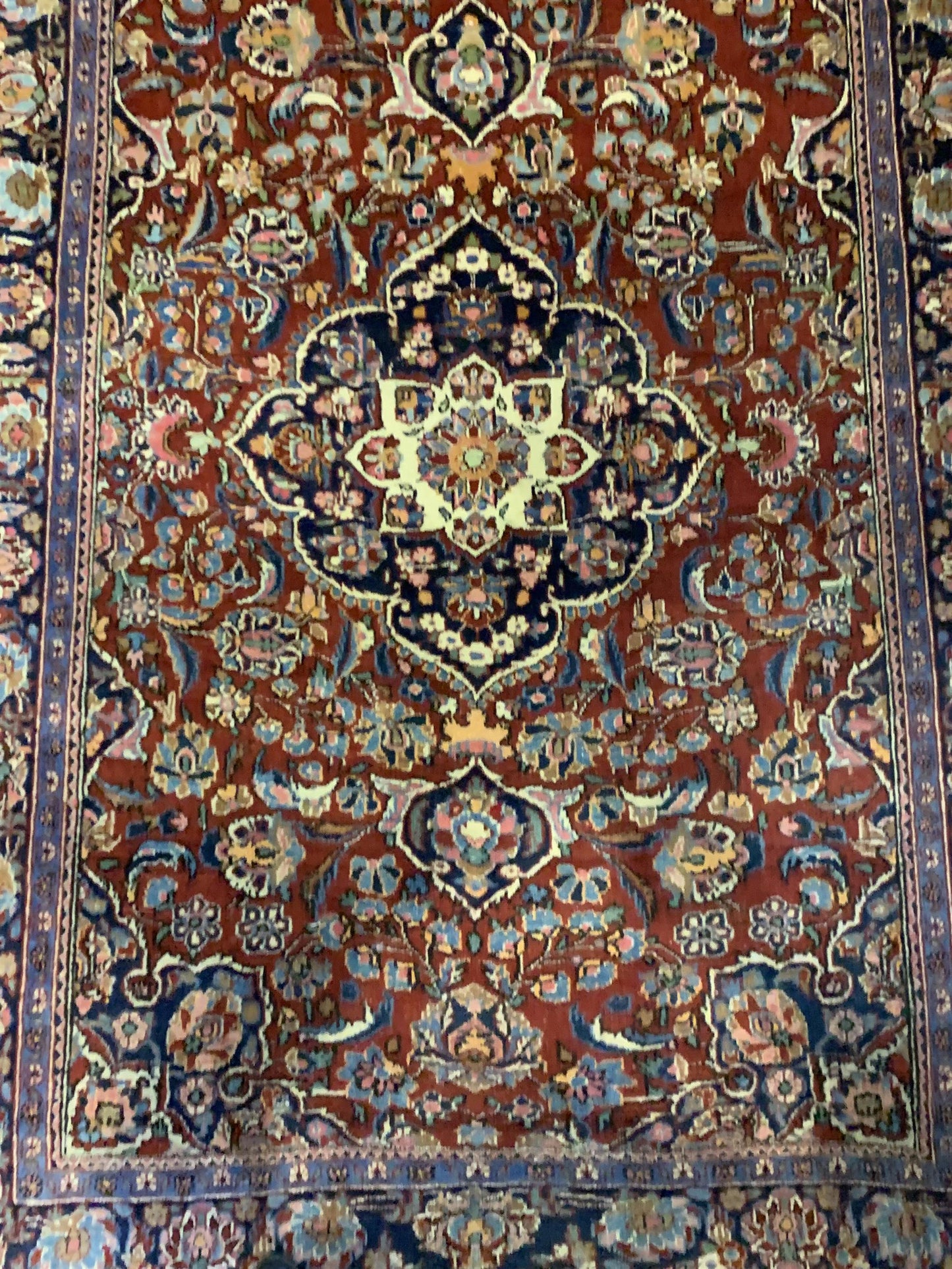 AORug#4264 size. 4' 03" x 6' 04"
