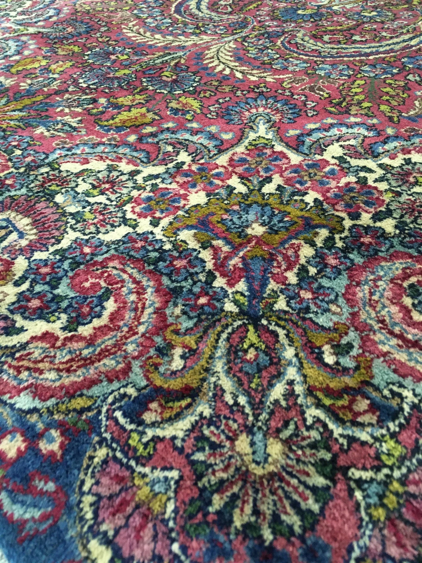 AORug#13296 size. 3' 10" x 6' 10"