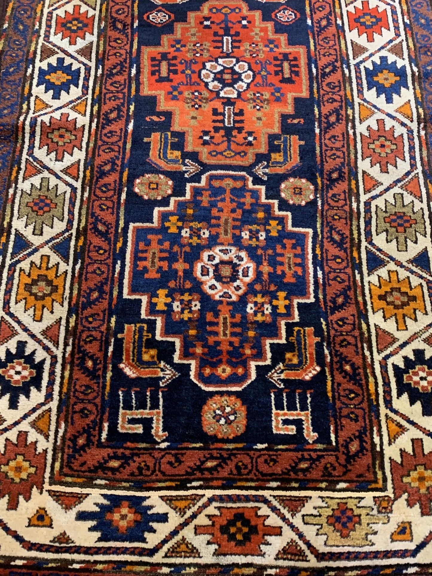 AORug#8408 size. 3' 08" x 9' 00"