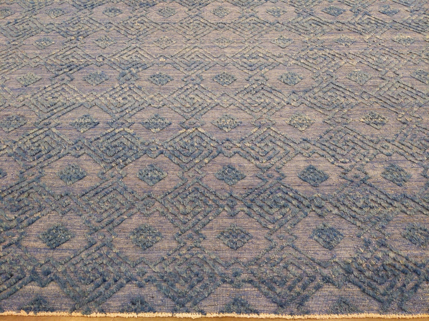 AORug#12767 size. 9'0" X 12'0"
