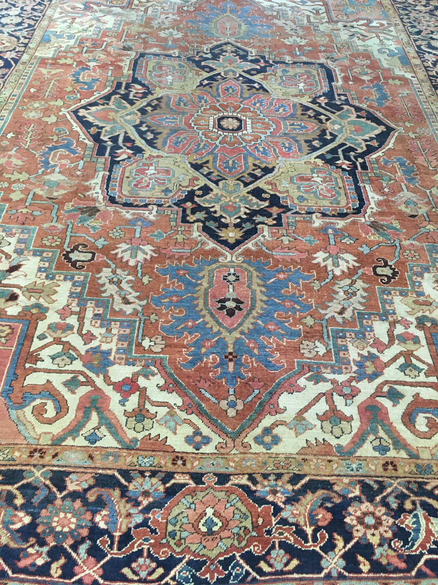 AORug#13489 size. 9' 10" x 12' 10"