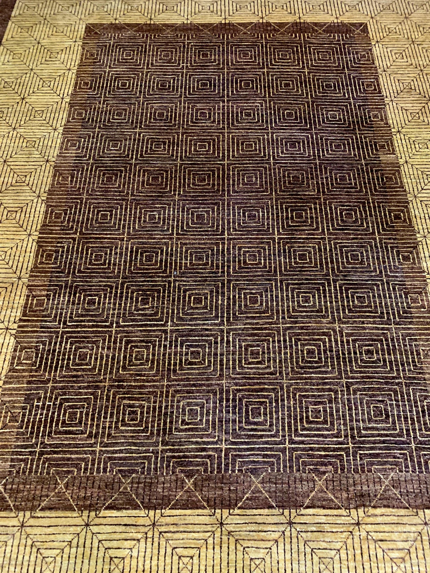 AORug#2329 size. 7' 11" x 10' 04"