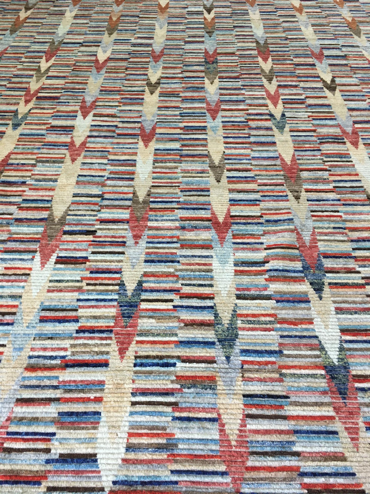 AORug#13505 size. 8' 03" x 10' 03"