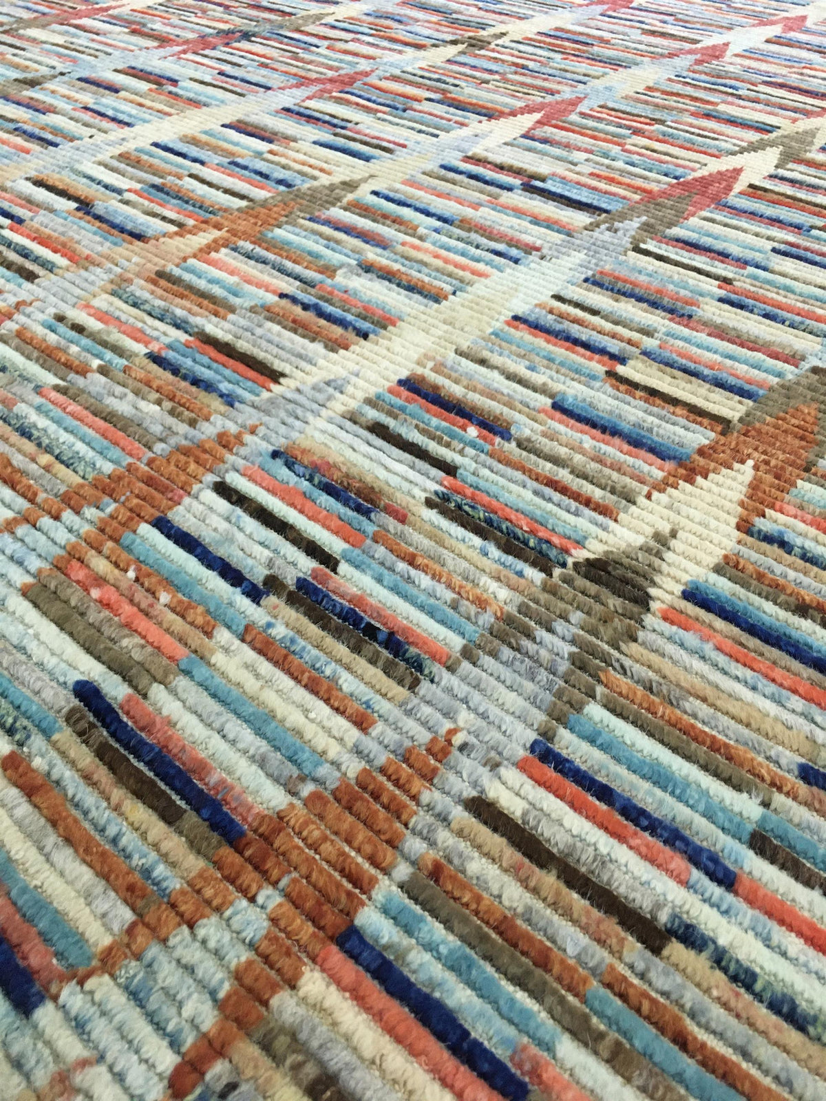 AORug#13505 size. 8' 03" x 10' 03"