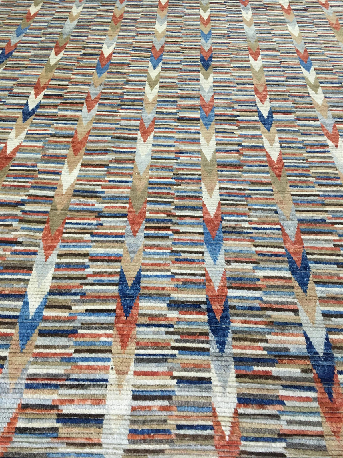 AORug#13564 size. 8' 02" x 10' 02"