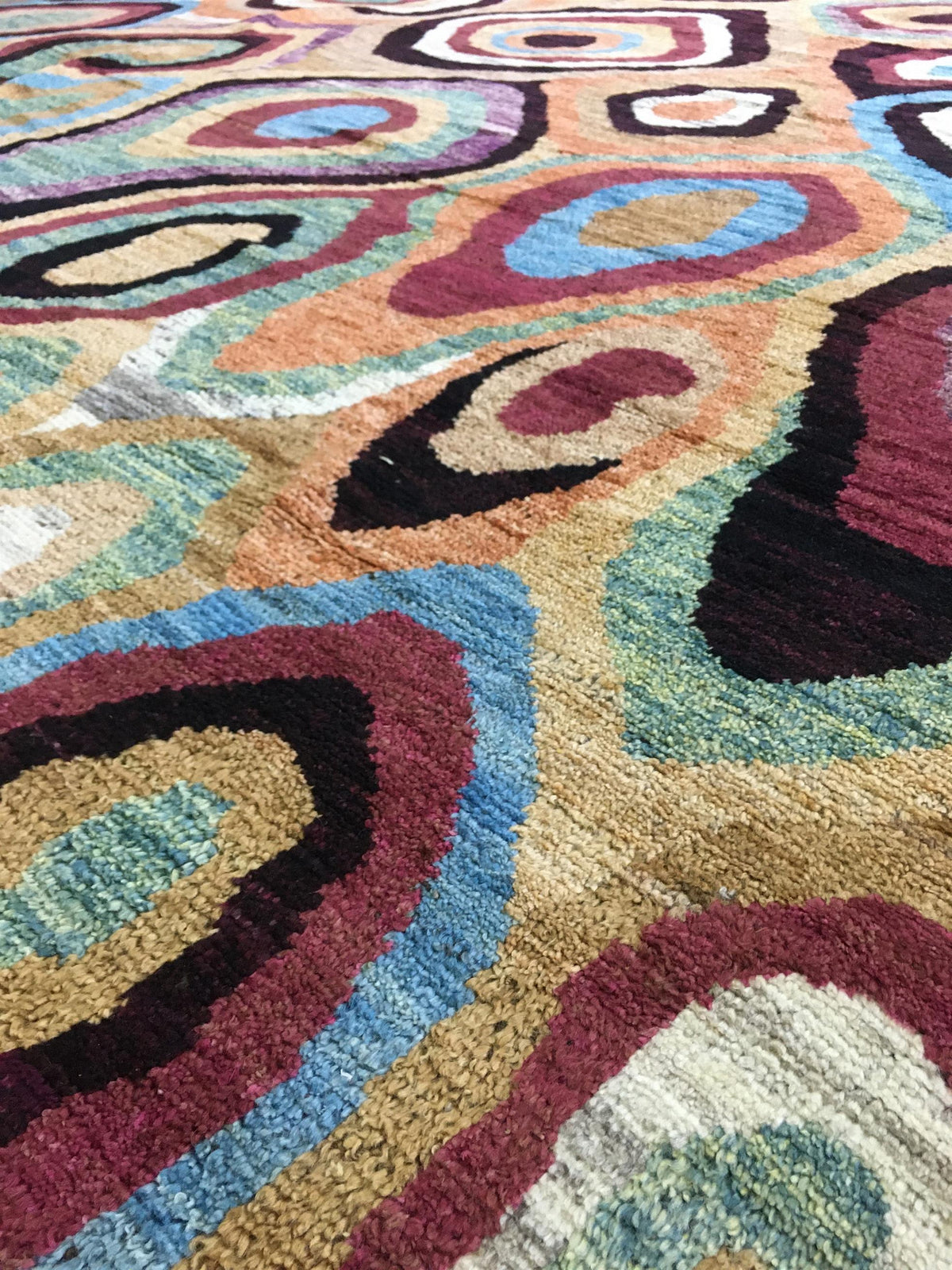 AORug#13550 size. 10'0" X 14'0"