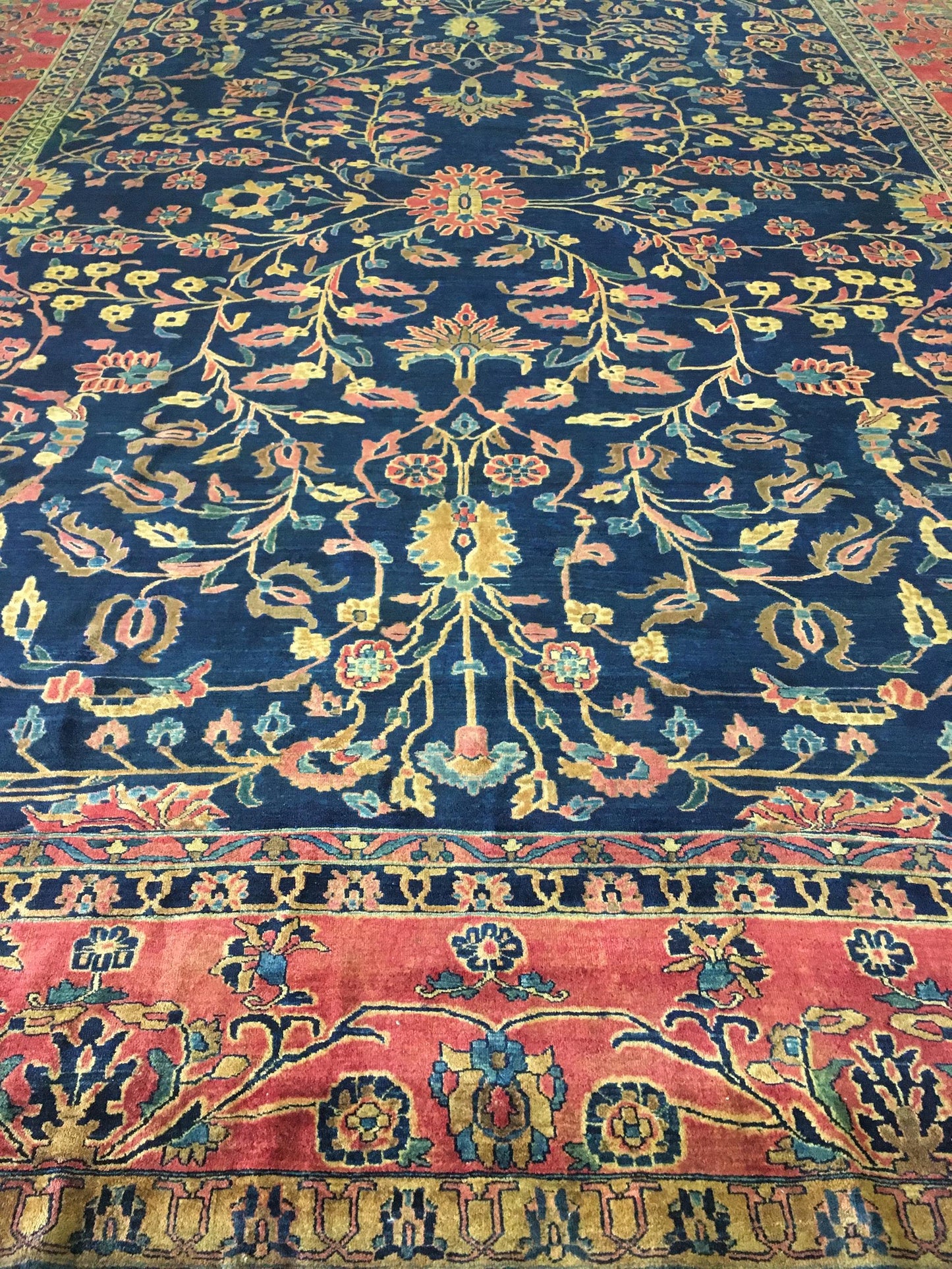 AORug#10533 size. 11' 08" x 16' 01"