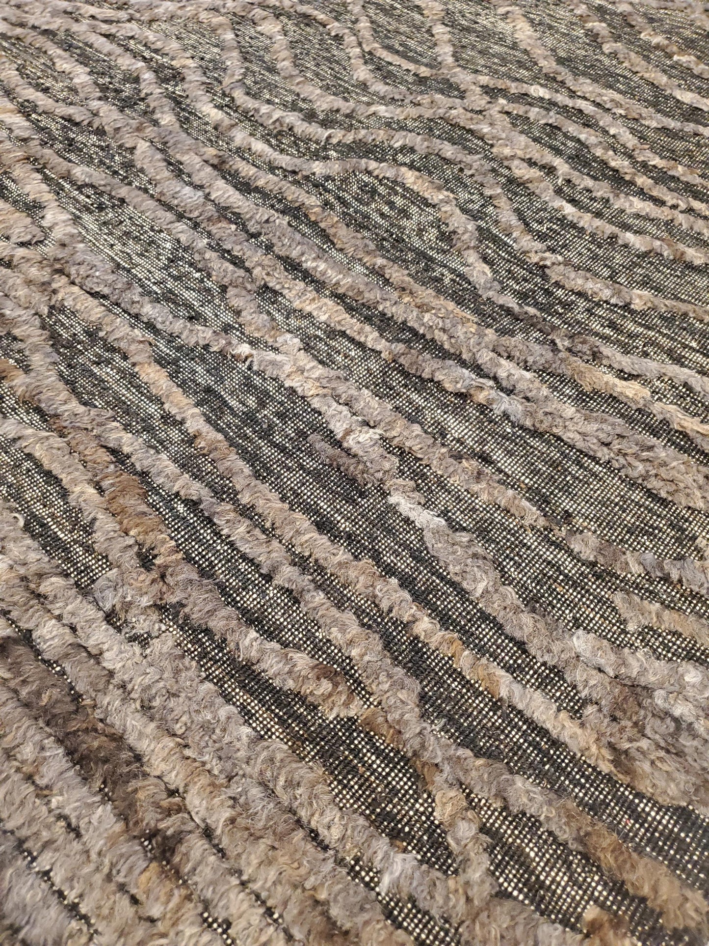 AORug#12768 size. 9'0" X 12'0" Multi Sizes