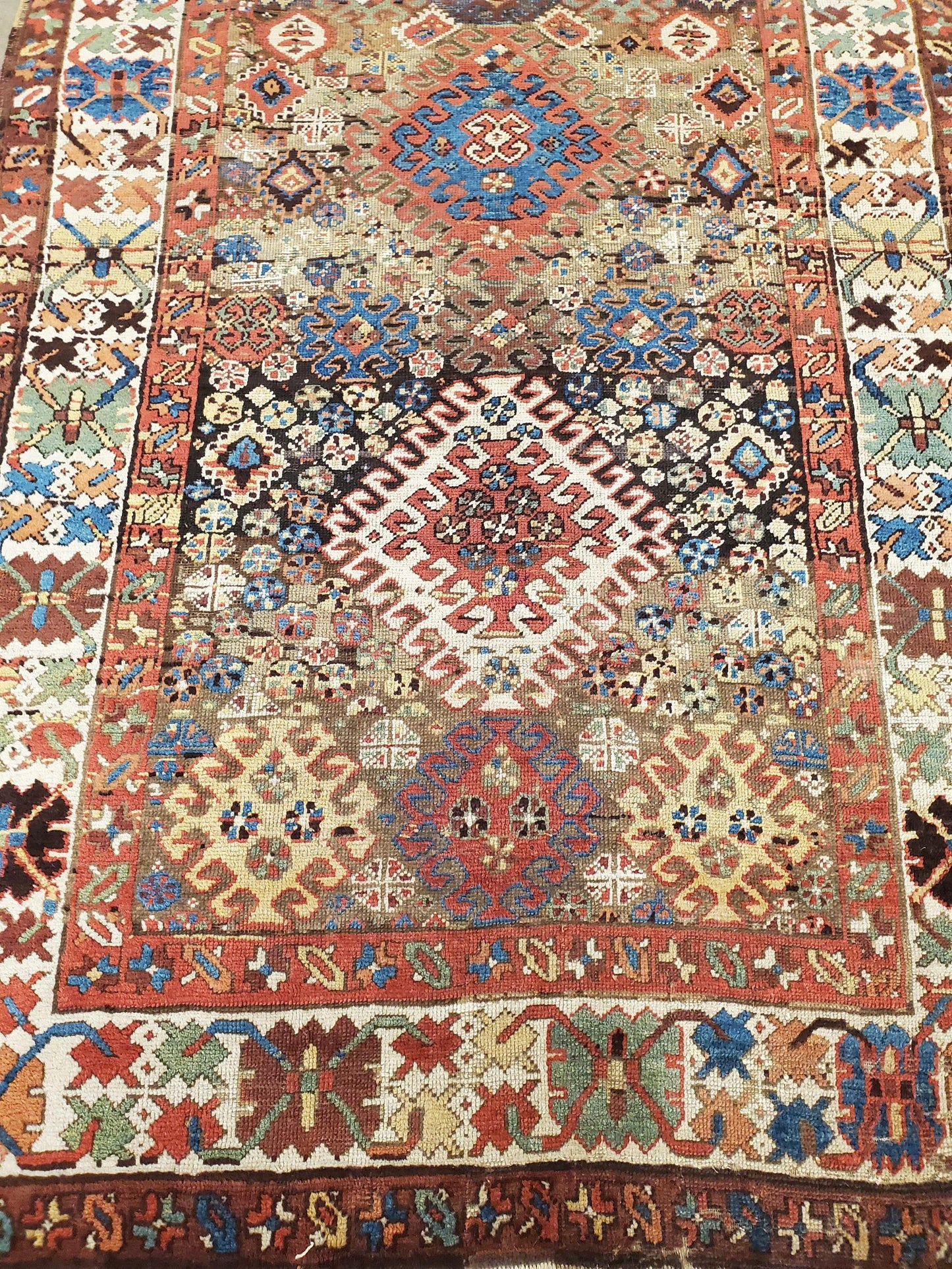AORug#13736 size. 4' 00" x 12' 01"