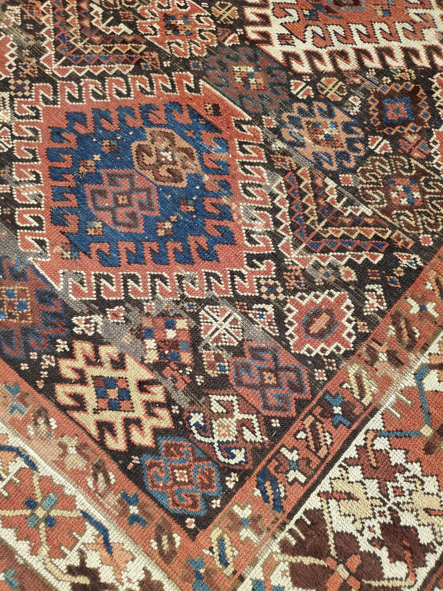 AORug#13736 size. 4' 00" x 12' 01"