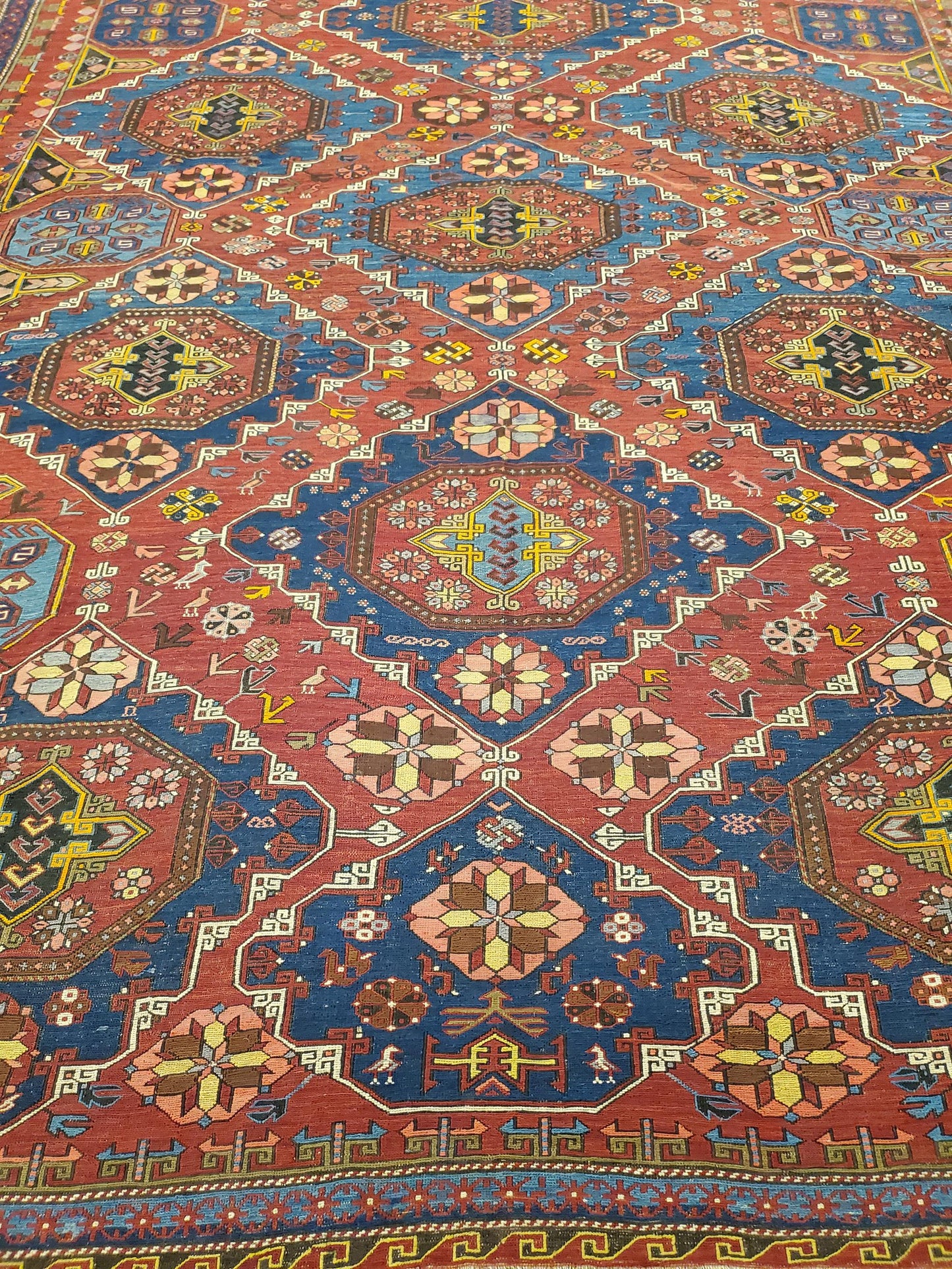 AORug#13746 size. 9' 06" x 15' 04"
