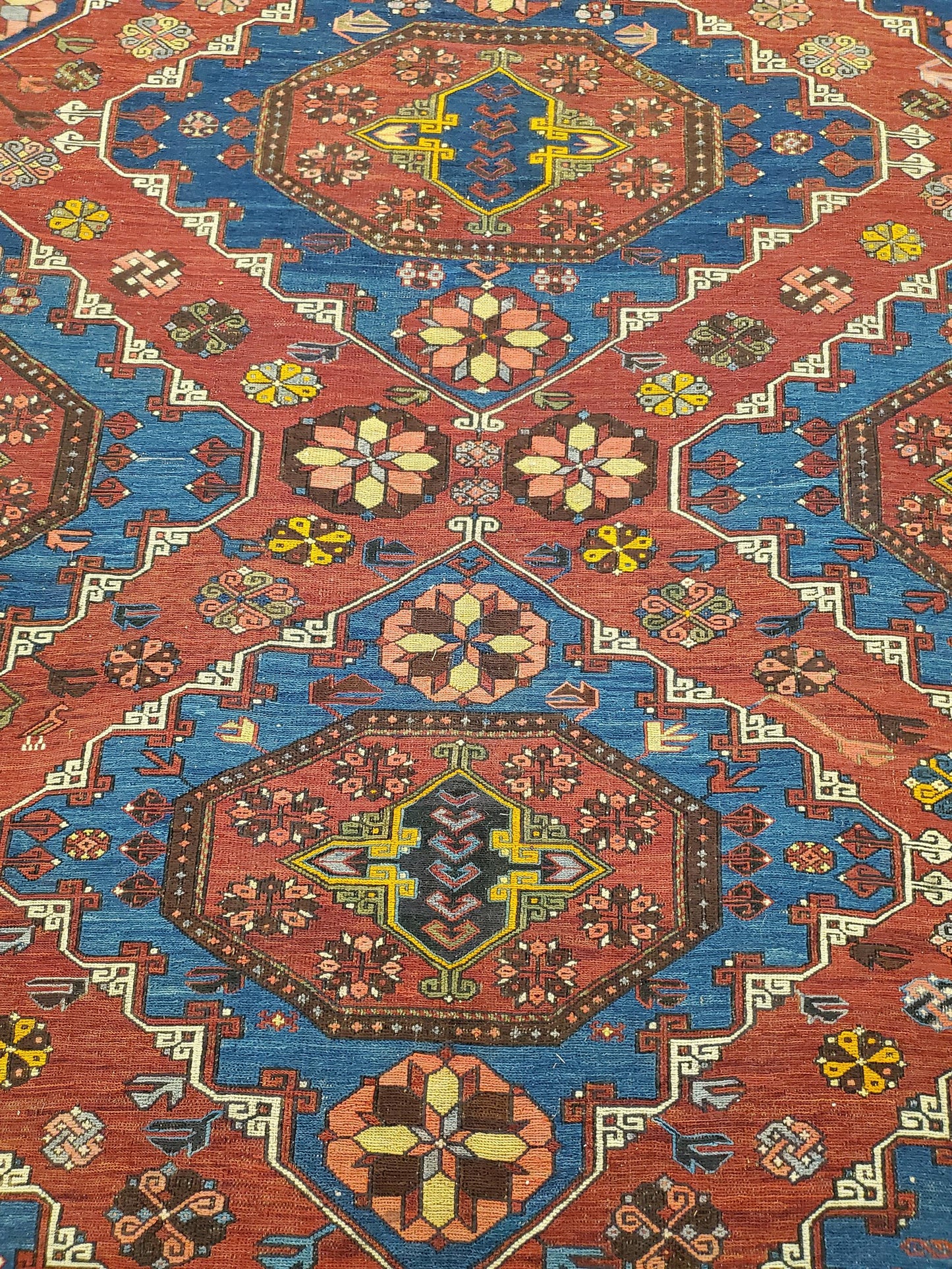 AORug#13746 size. 9' 06" x 15' 04"