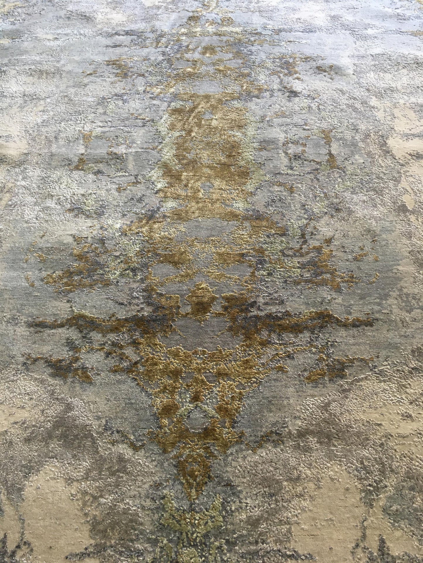 AORug#13649 size. 7' 11" x 10' 01"