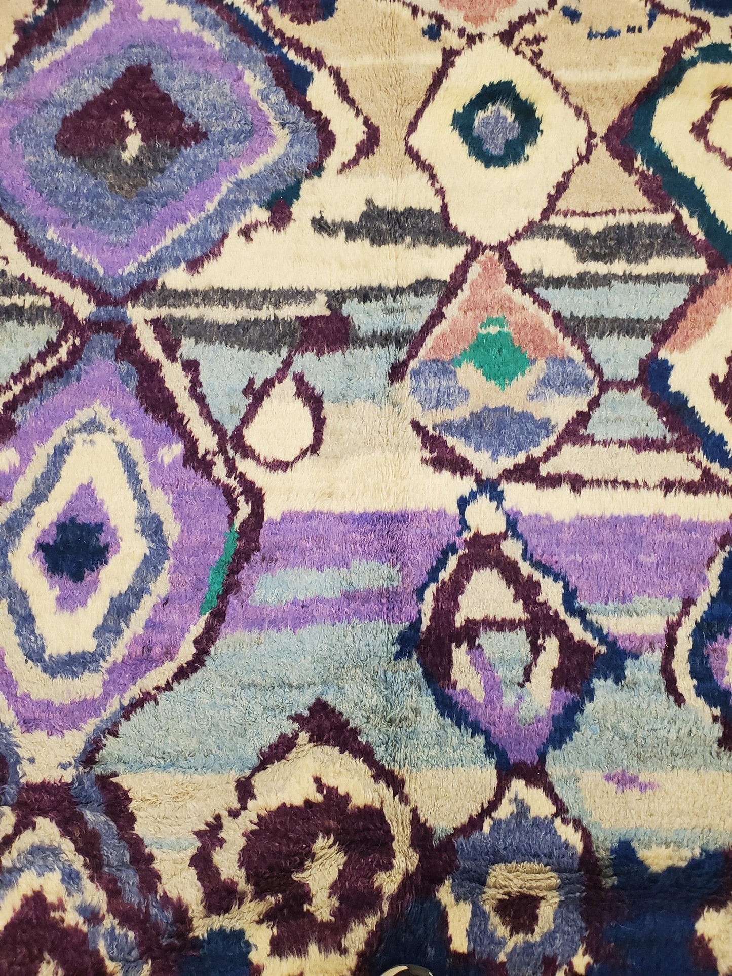 AORug#9006 size. 6' 04" x 10' 04"