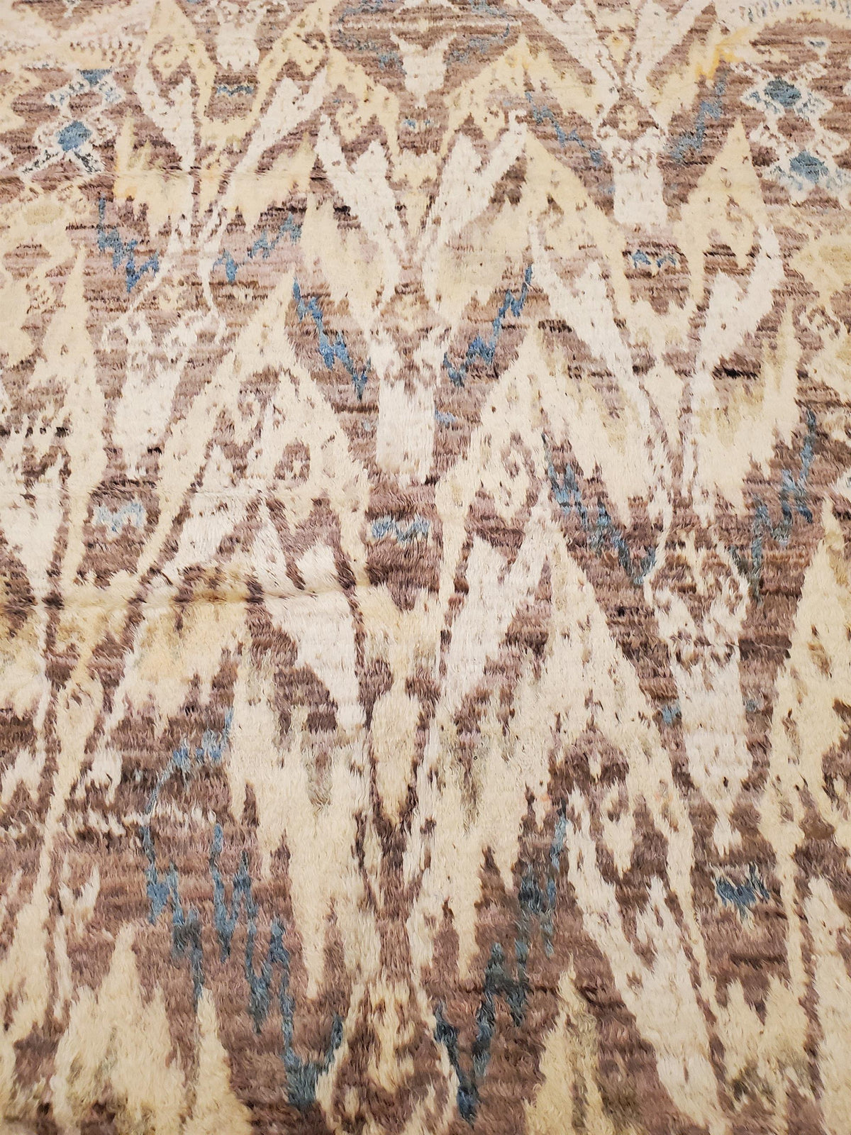 AORug#10550 size. 8' 06" x 9' 09"