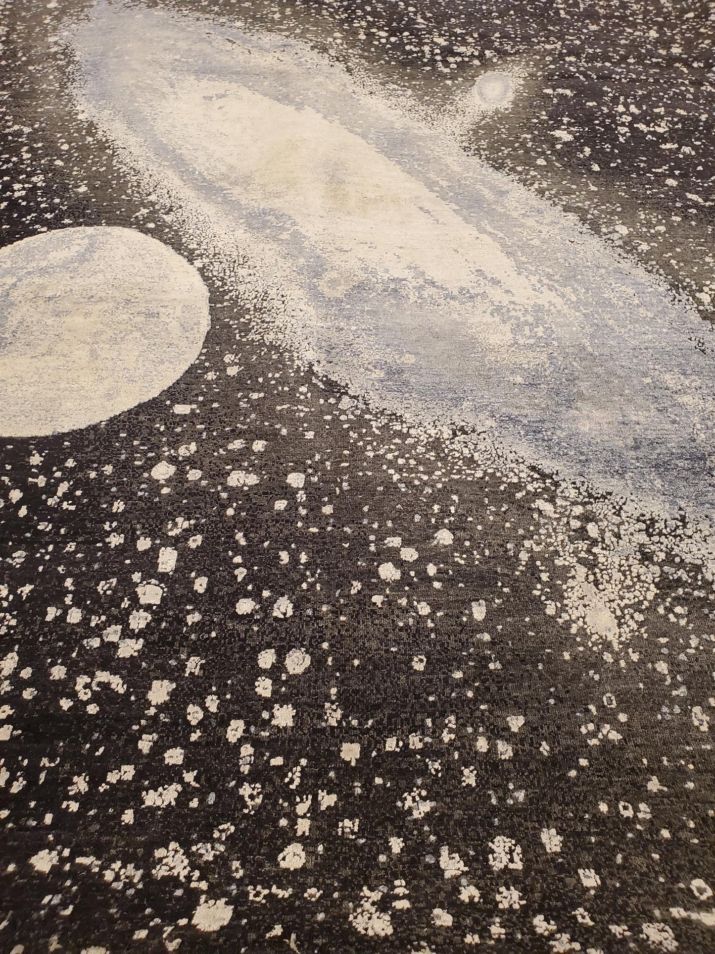 AORug#9045 size. 7' 11" x 9' 07"