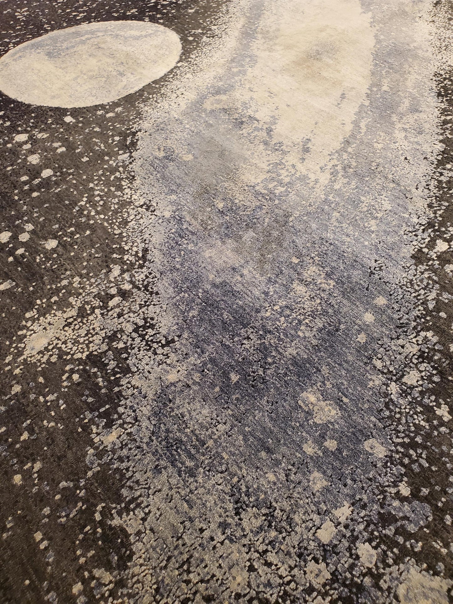 AORug#9045 size. 7' 11" x 9' 07"