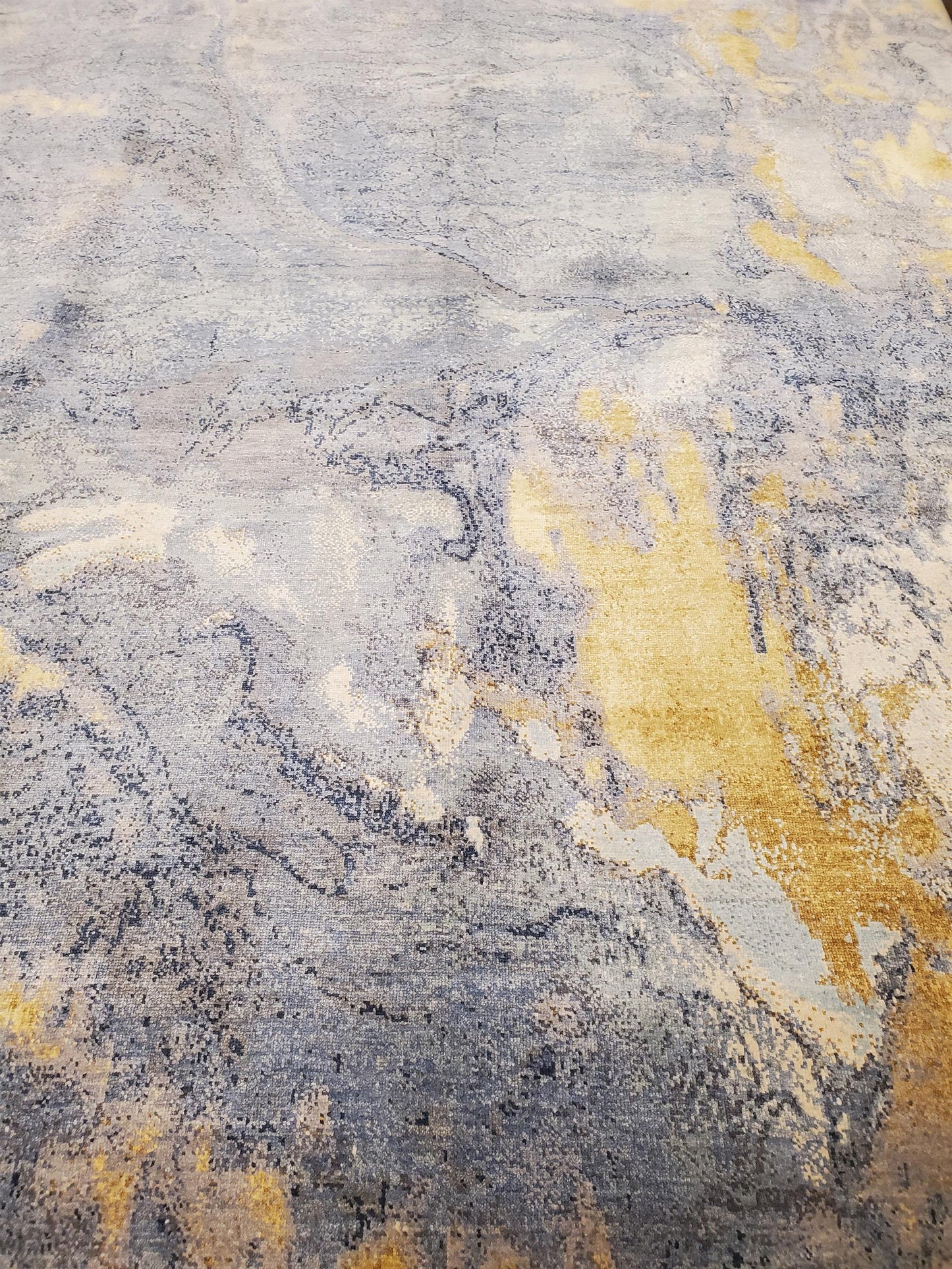 AORug#11553 size. 8' 02" x 10' 04"