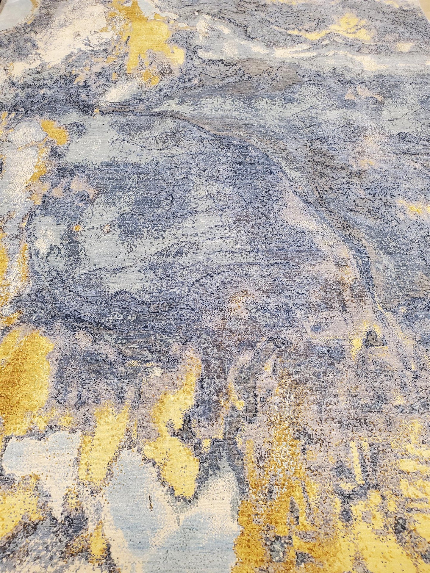 AORug#11553 size. 8' 02" x 10' 04"