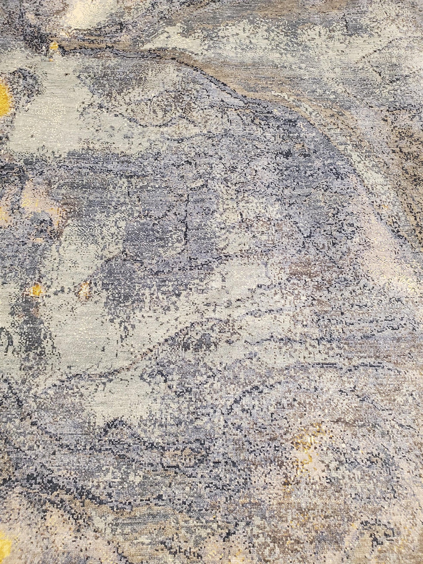 AORug#11553 size. 8' 02" x 10' 04"