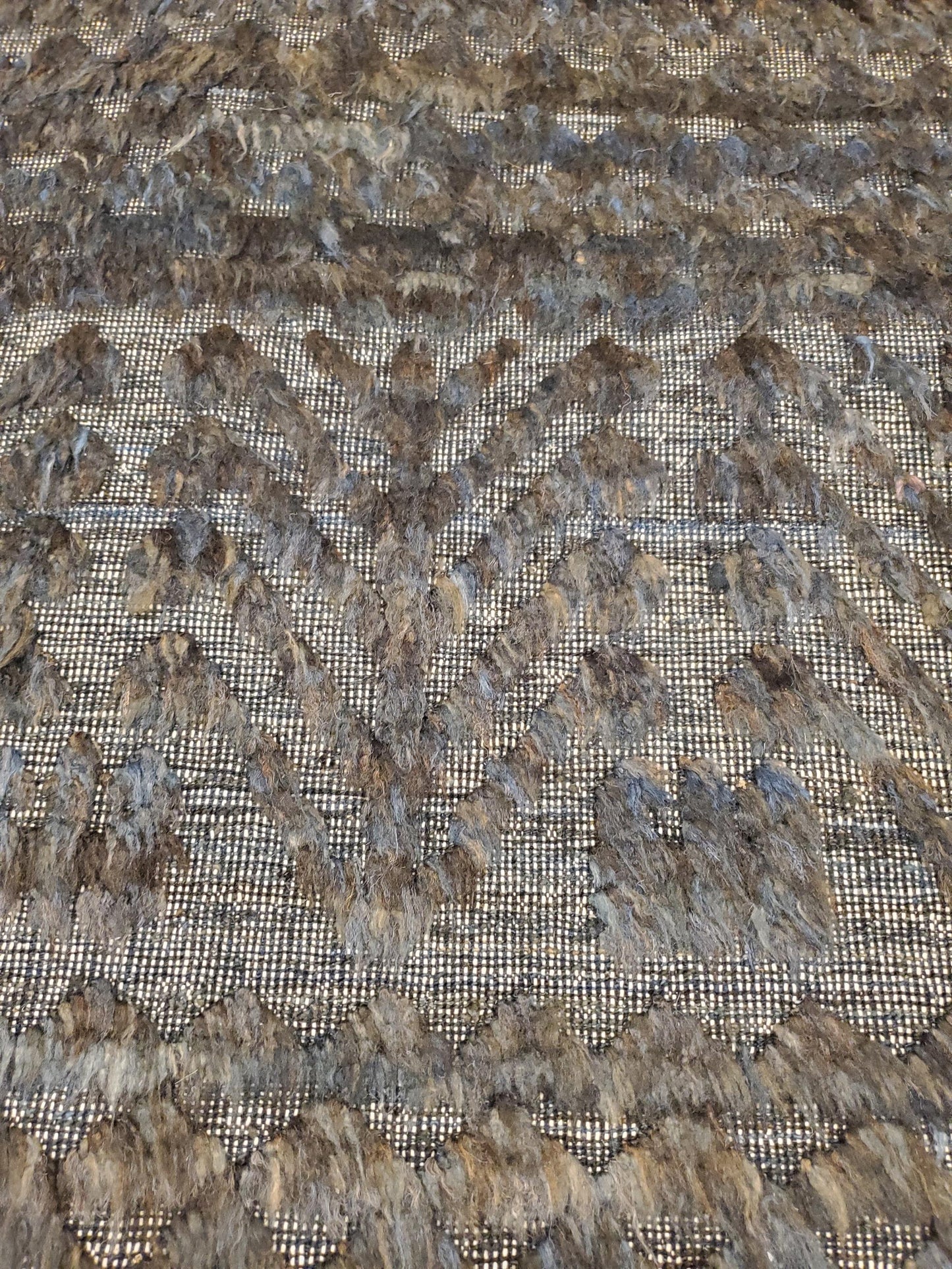 AORug#10288 size. 5' 04" x 8' 02"