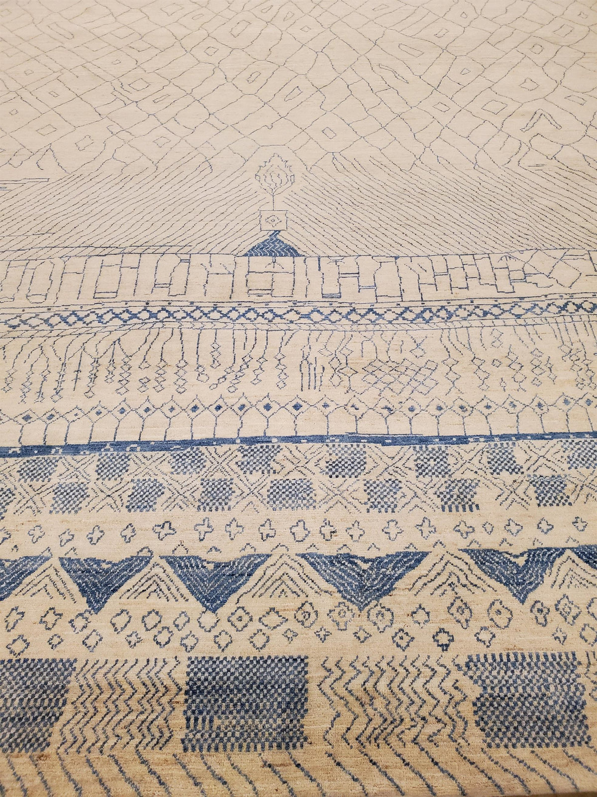 AORug#13823 size. 9'0" X 12'0"