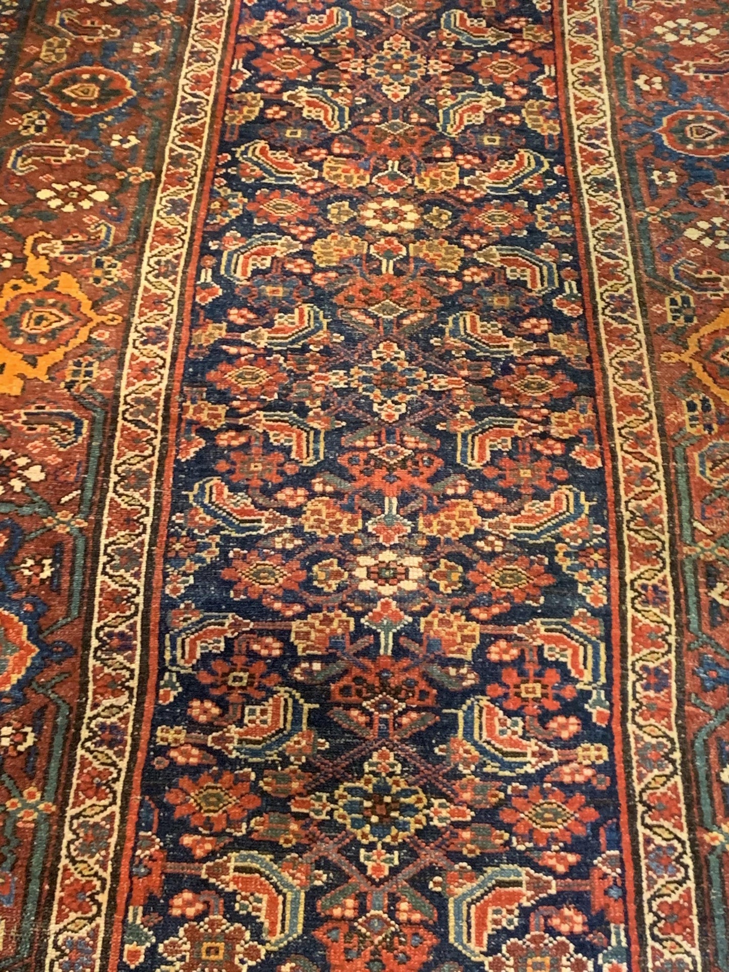 AORug#4573 size. 3' 05" x 15' 05"