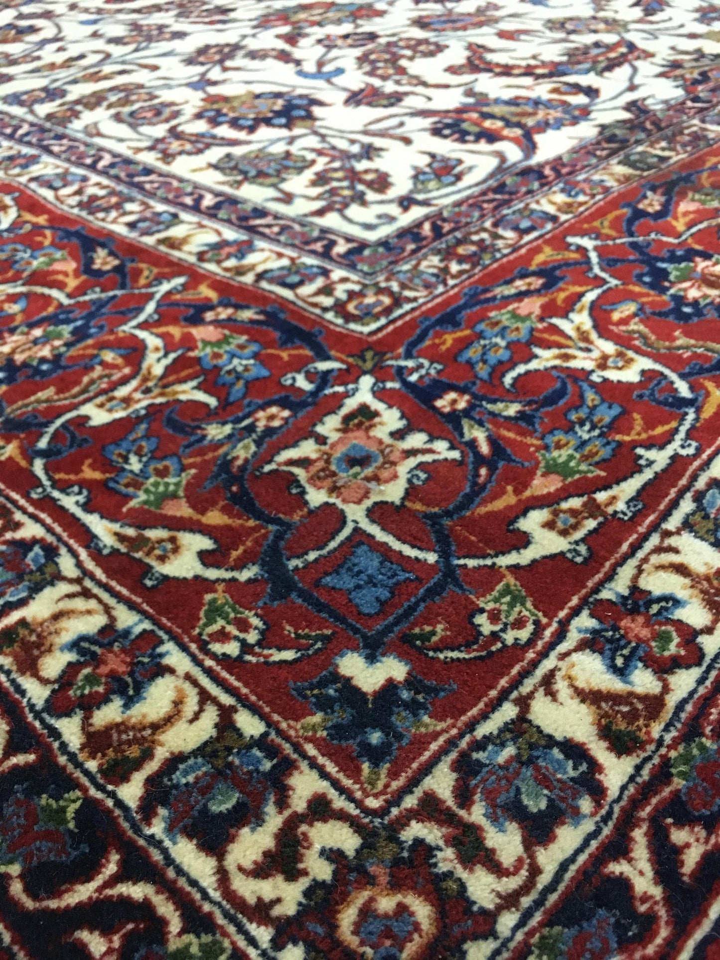 AORug#13372 size. 6' 08" x 19' 01"