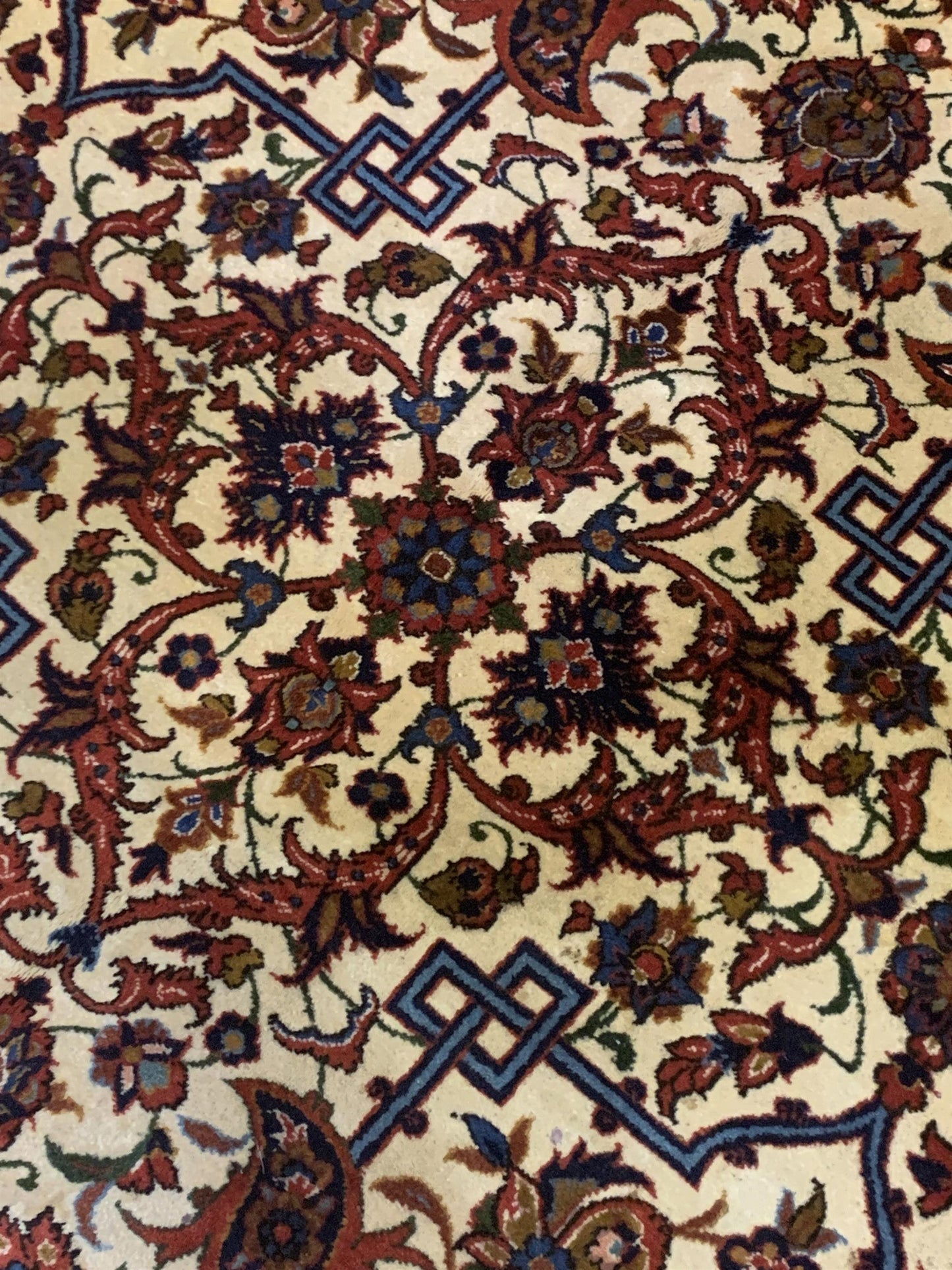 AORug#4628 size. 8' 06" x 12' 04"