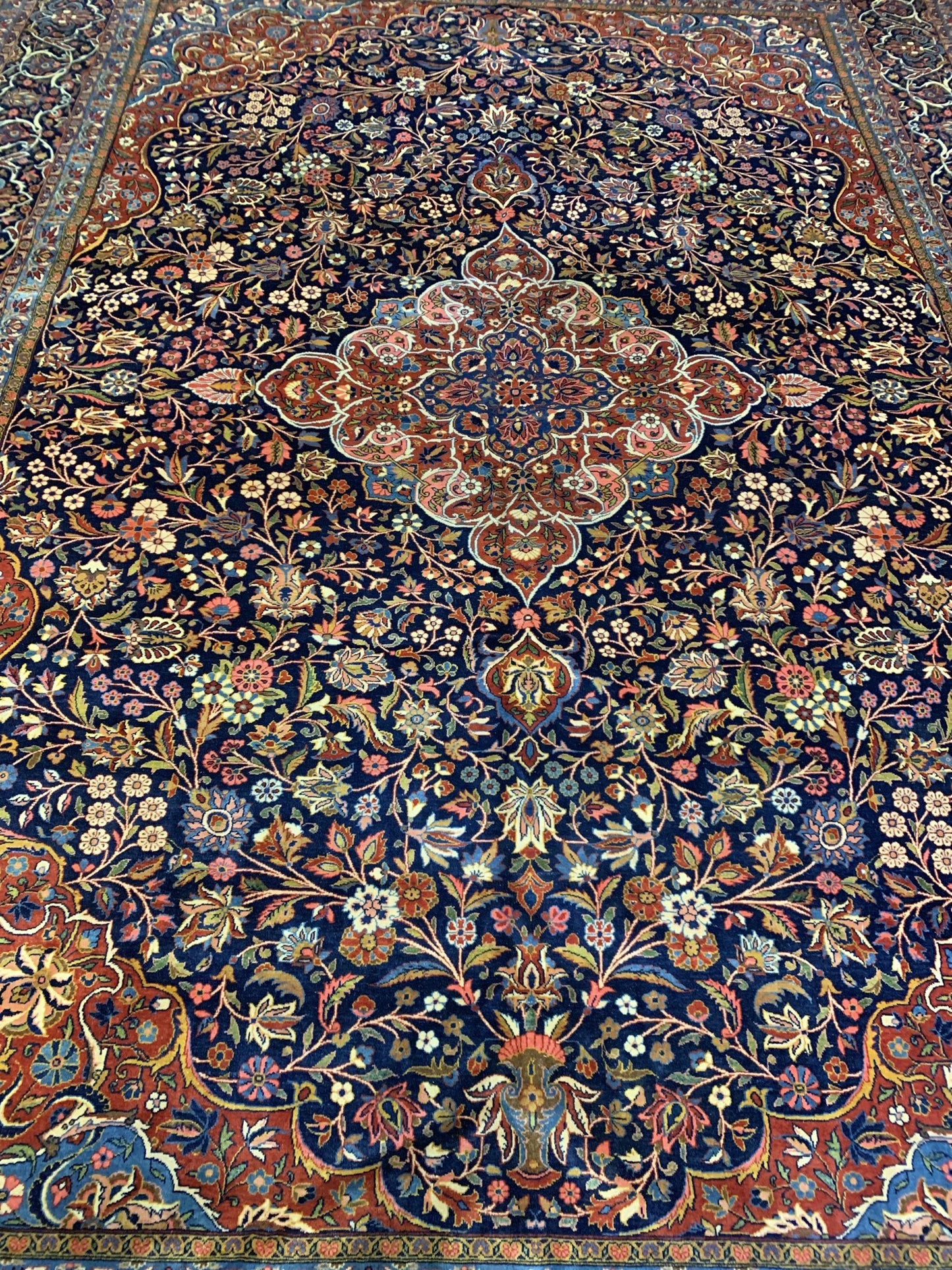 AORug#8210 size. 8' 09" x 11' 11"