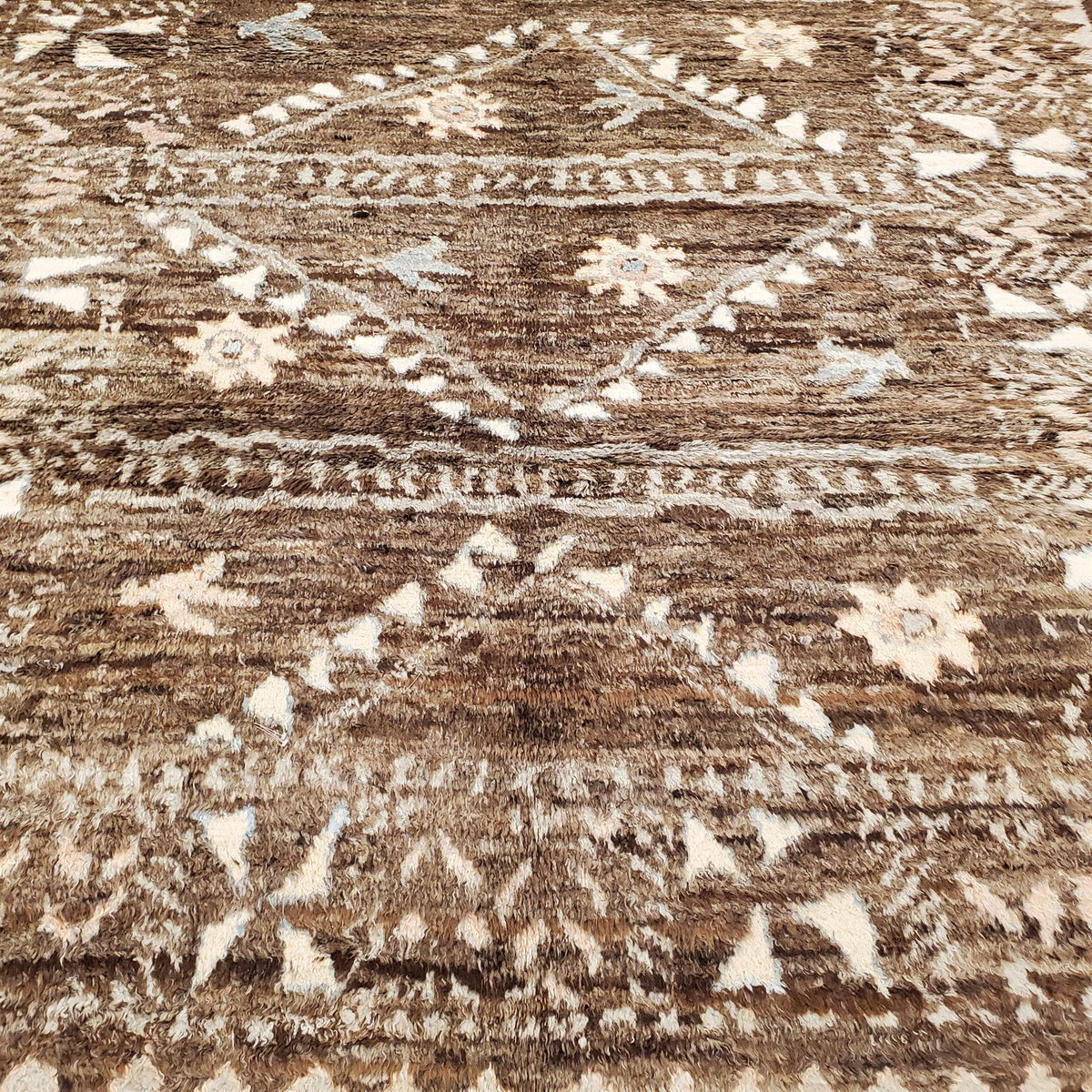AORug#12741 size. 8' 02" x 10' 02"