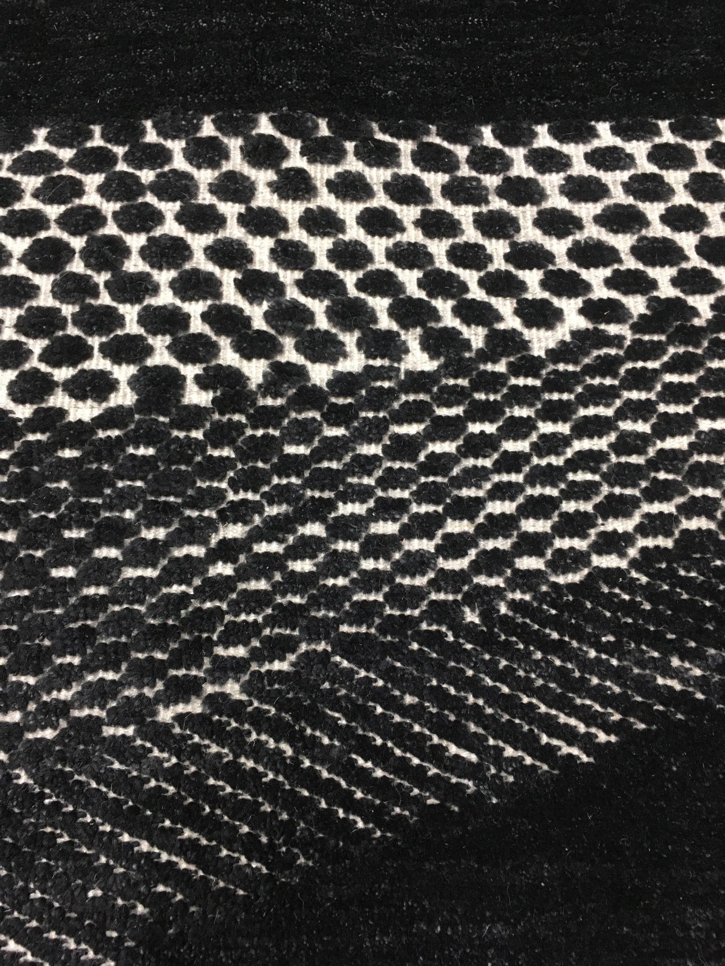 AORug#10652 size. 8'0" X 10'0"