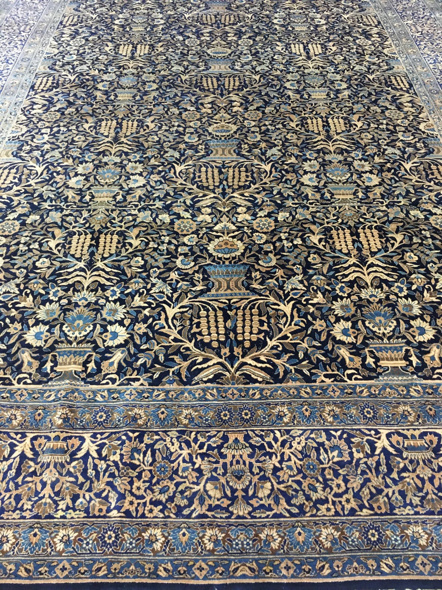 AORug#13987 size. 10' 02" x 17' 00"