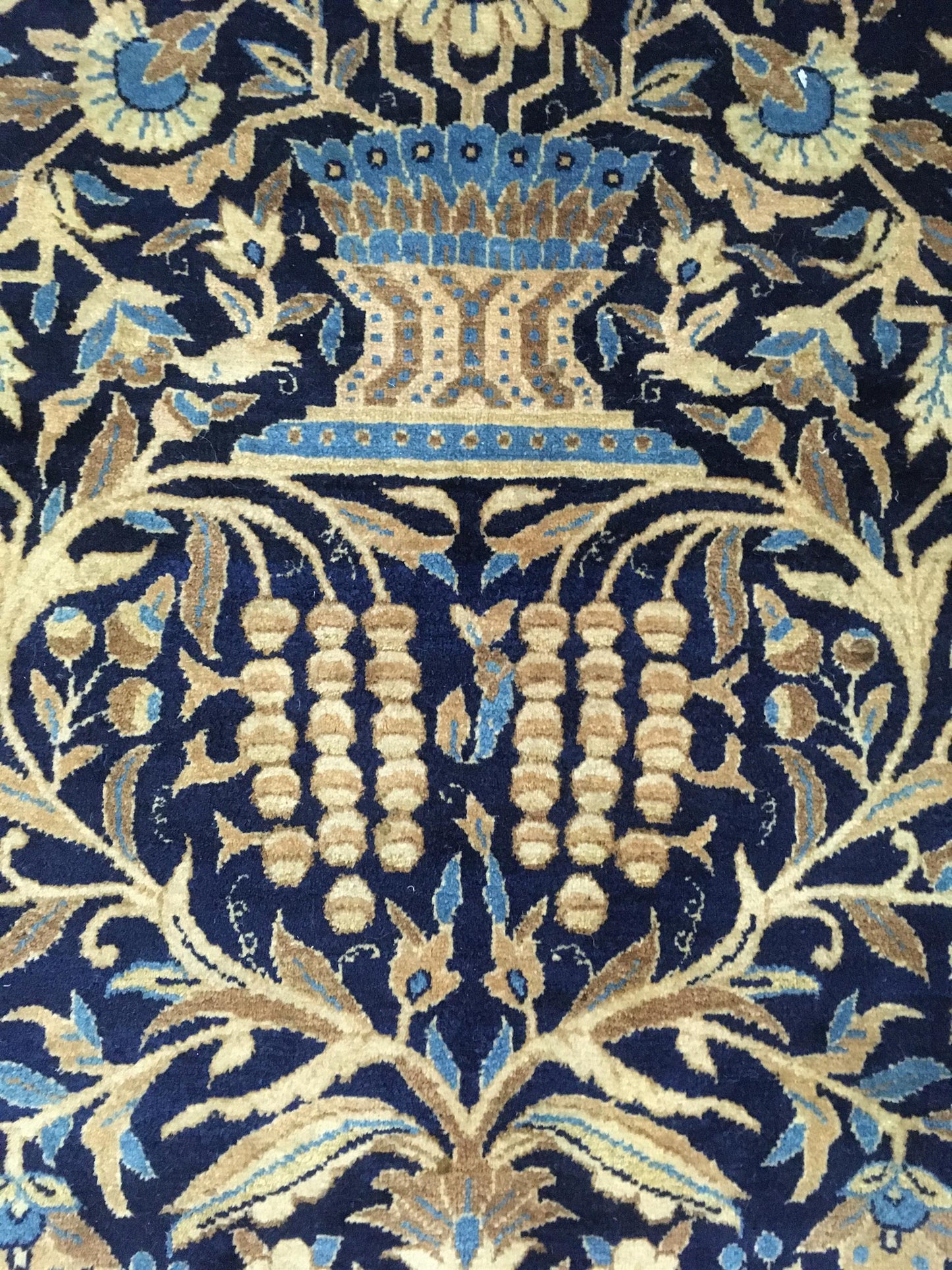 AORug#13987 size. 10' 02" x 17' 00"