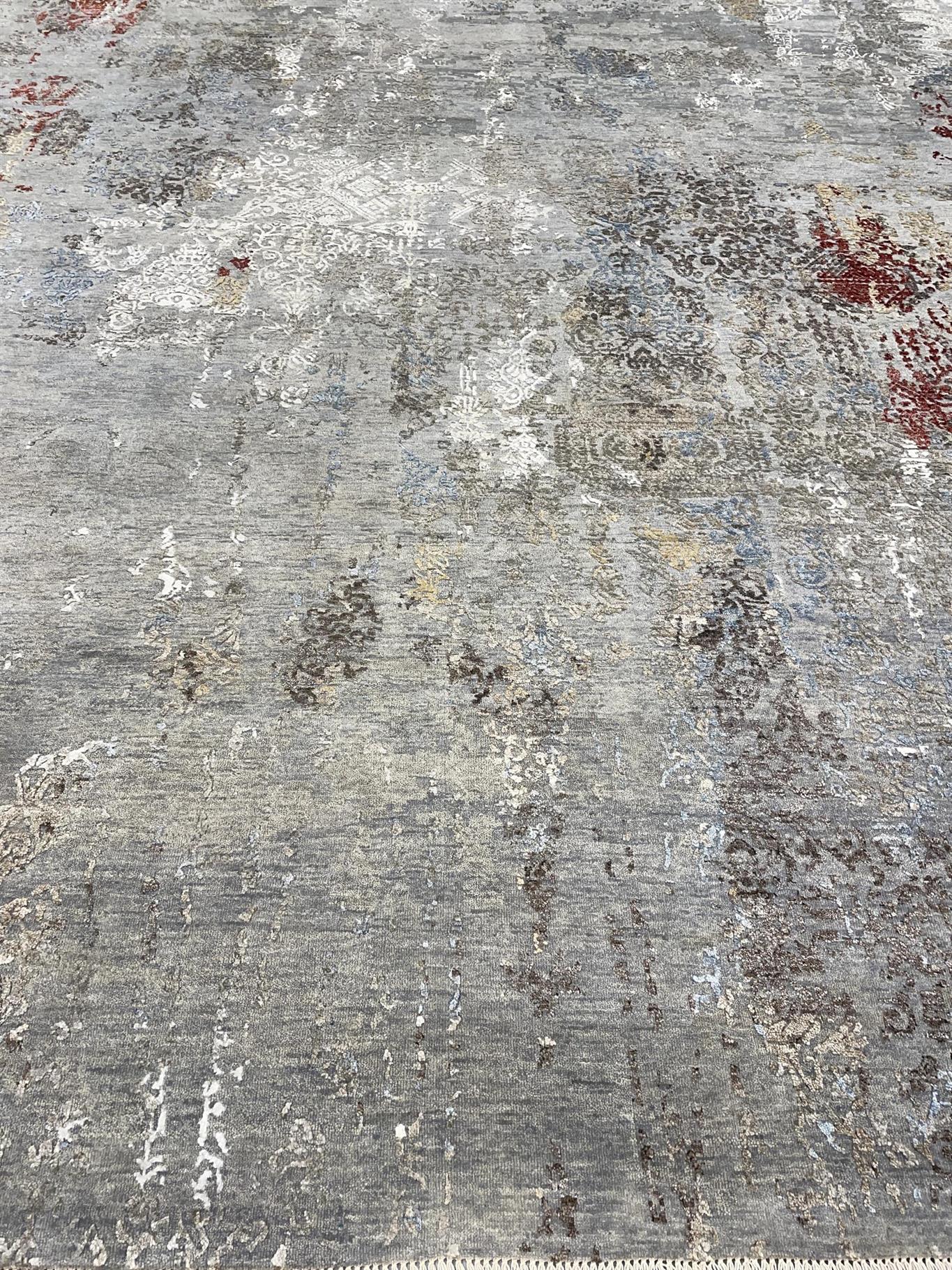 AORug#12494 size. 9'0" X 12'0"