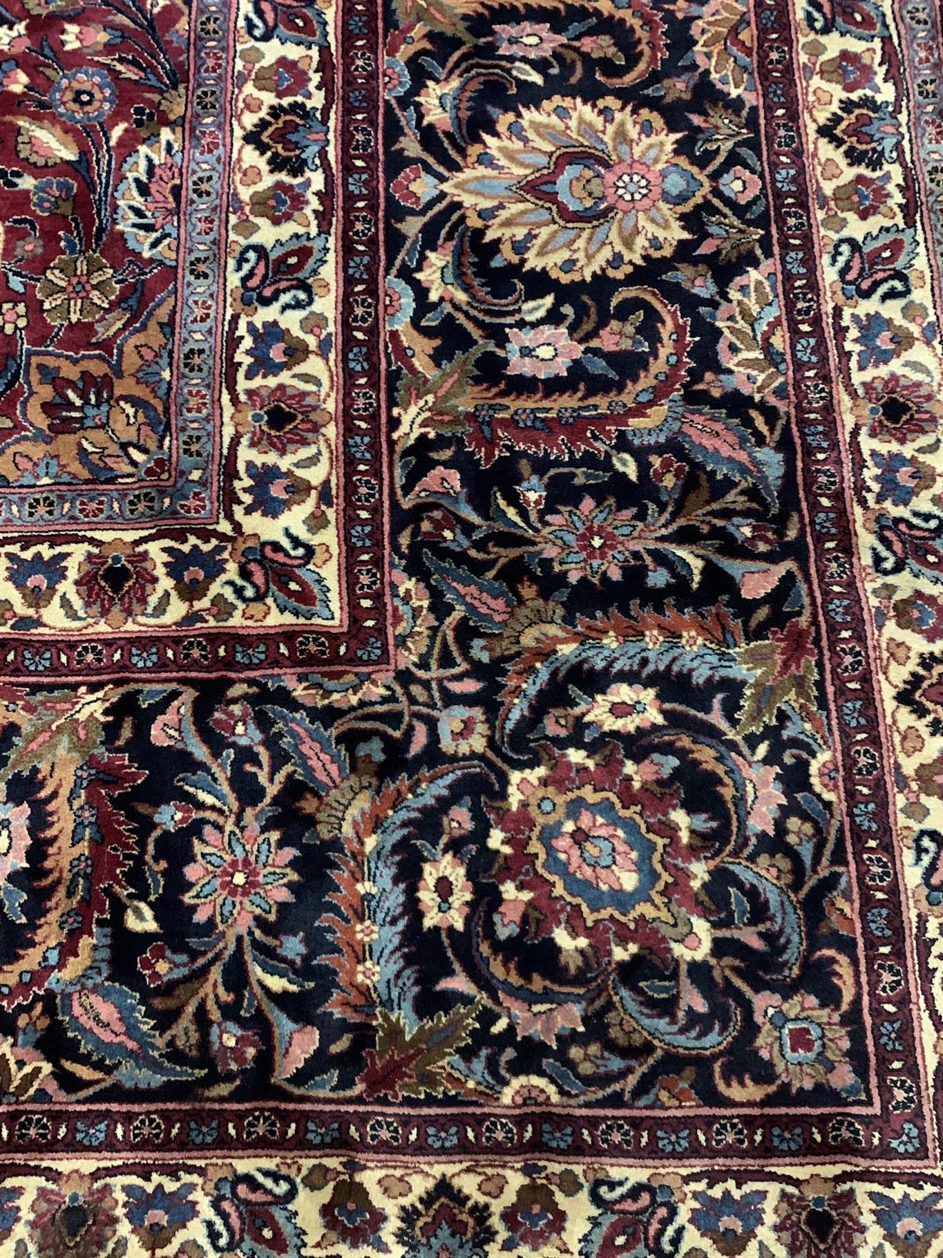 AORug#2604 size. 16' 03" x 26' 05"