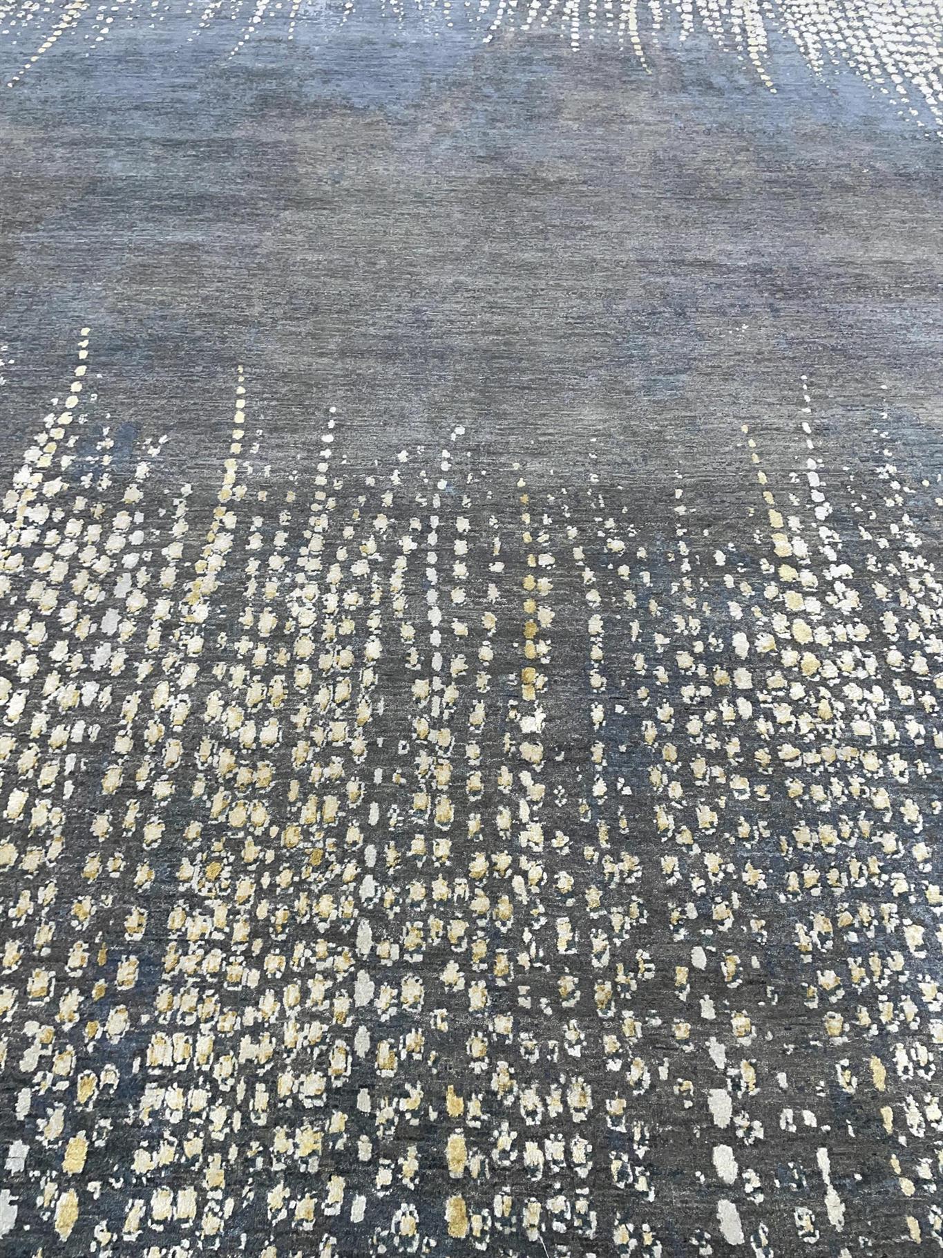 AORug#16206 size. 10'0" X 14'0"