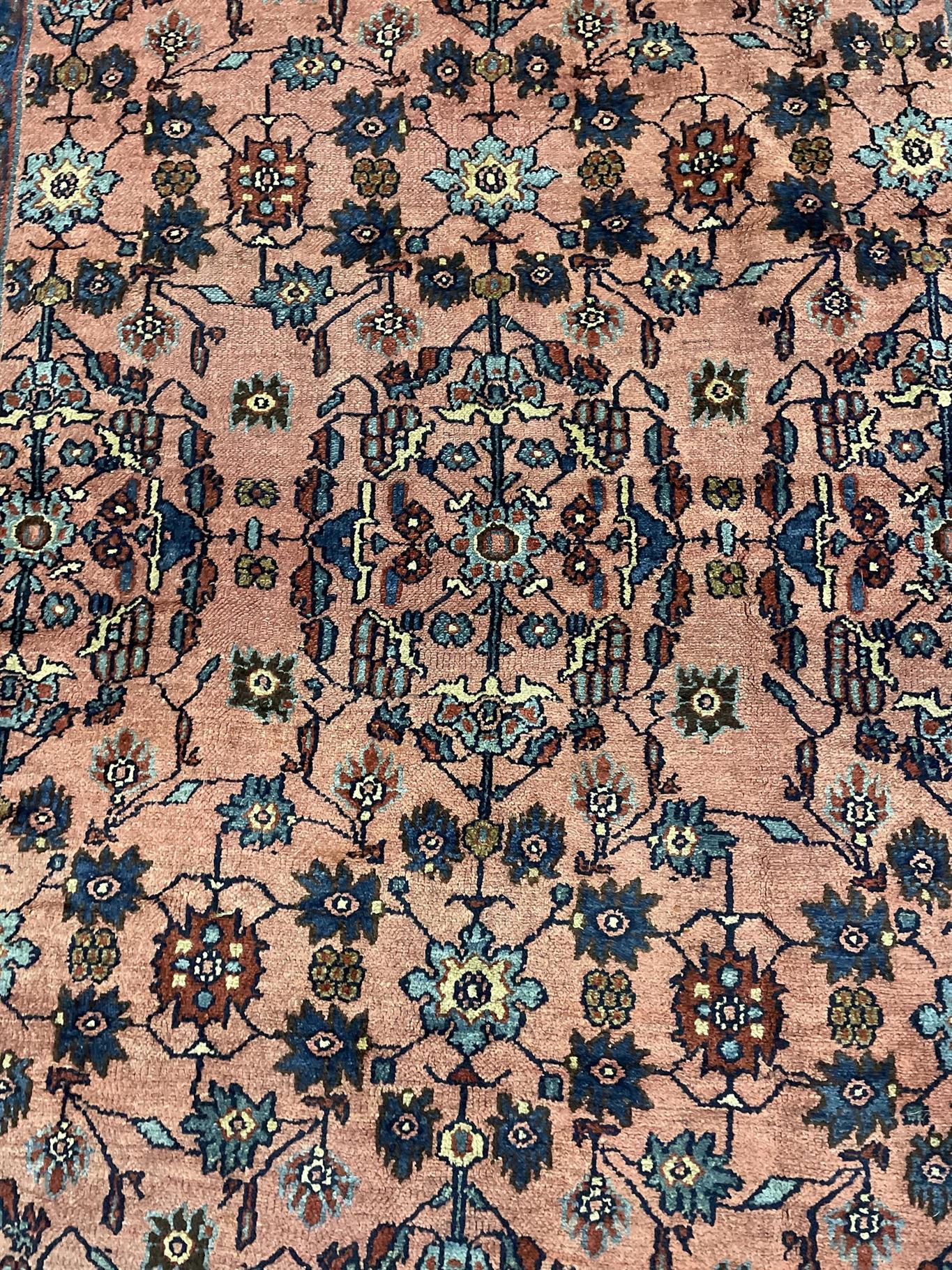 AORug#14377 size. 4' 07" x 6' 07"