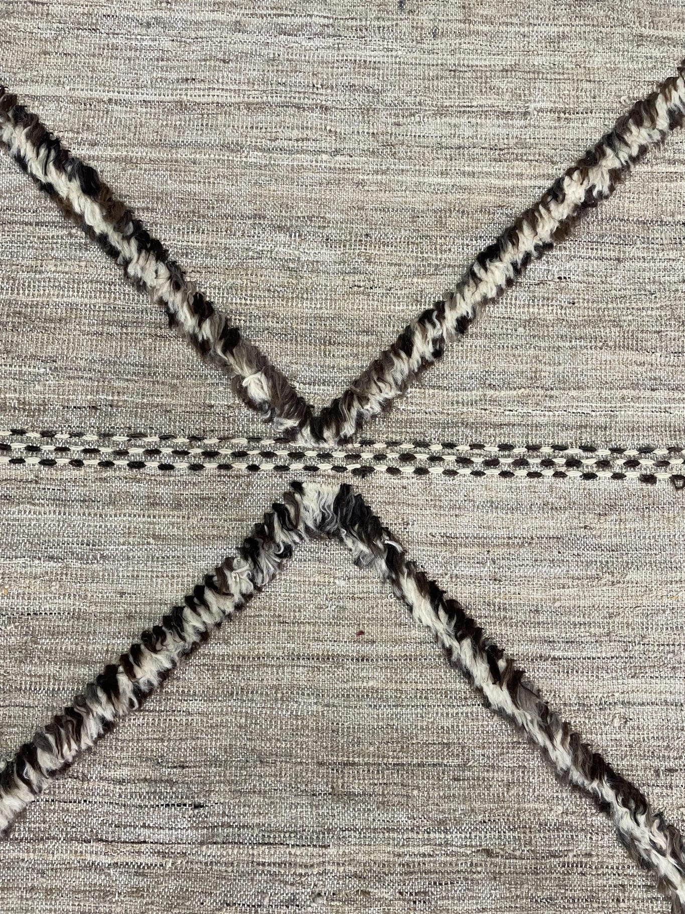 AORug#18070 size. 8'0" X 10'0" Multi Size