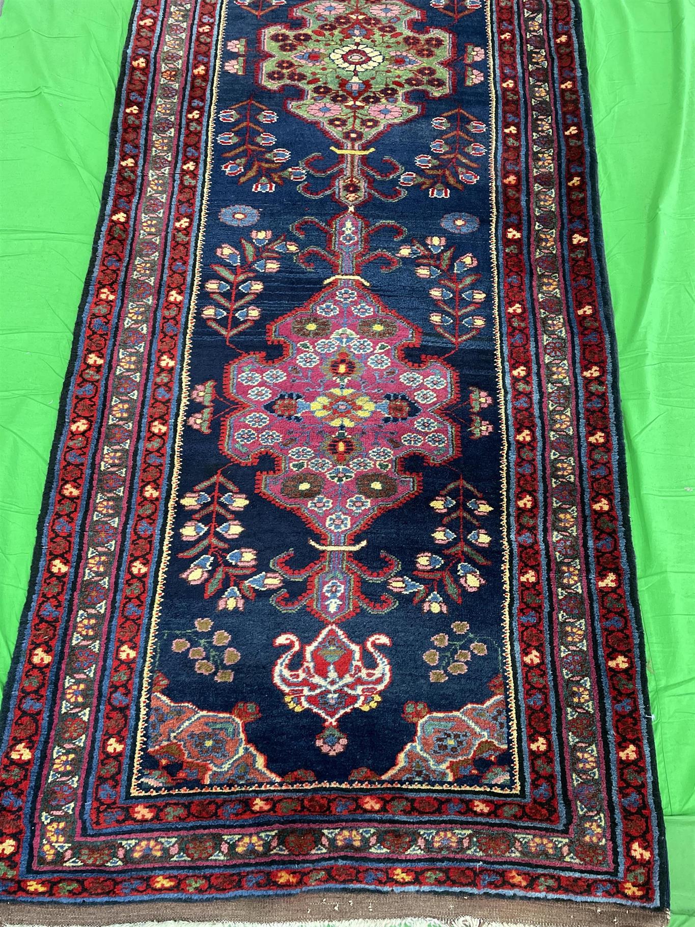 AORug#14456 size. 3' 01" x 21' 00"