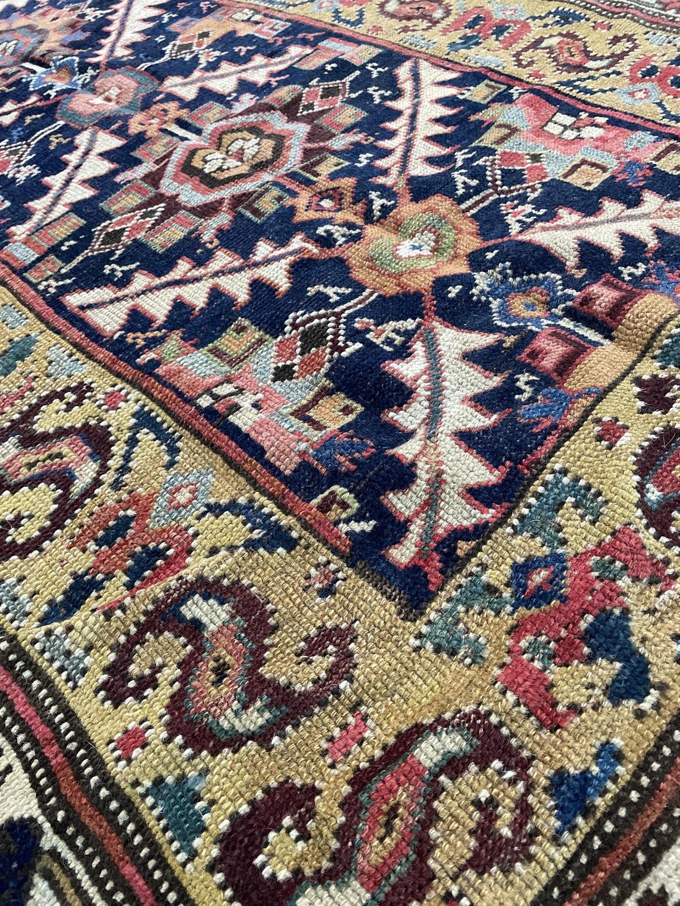 AORug#8117 size. 3' 00" x 15' 05"