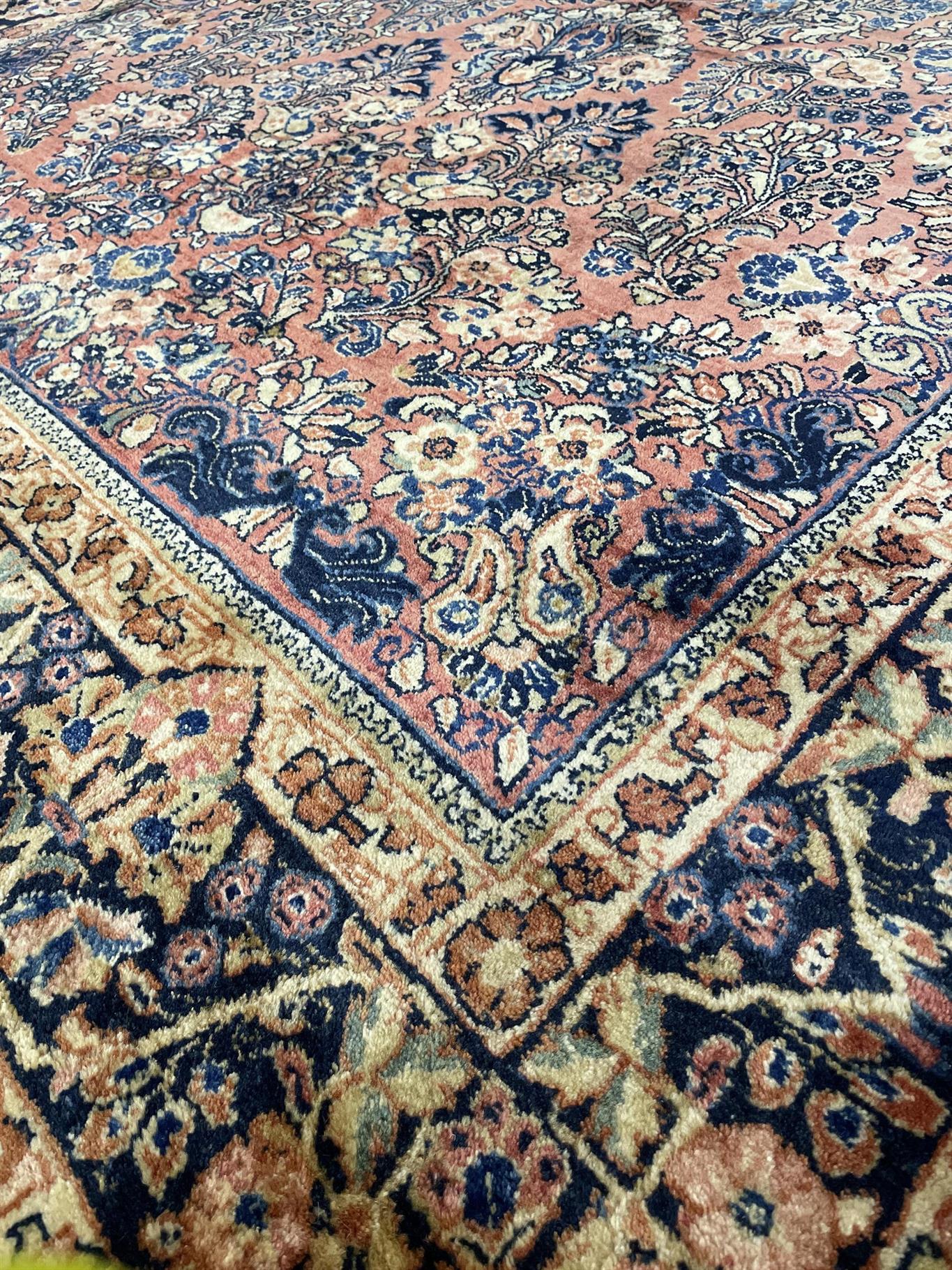 AORug#14486 size. 6' 01" x 11' 03"