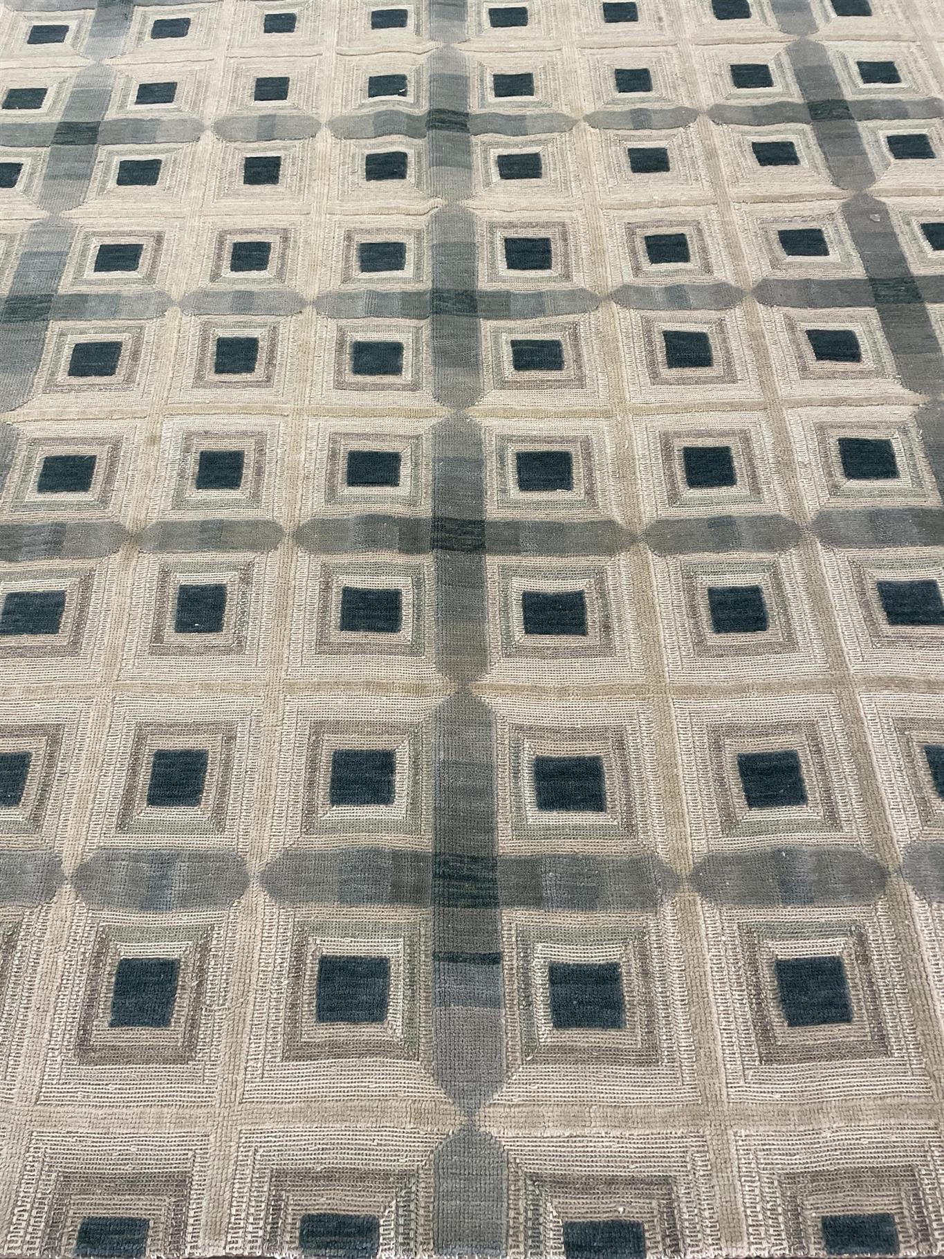 AORug#14964 size. 6' 00" x 9' 00"