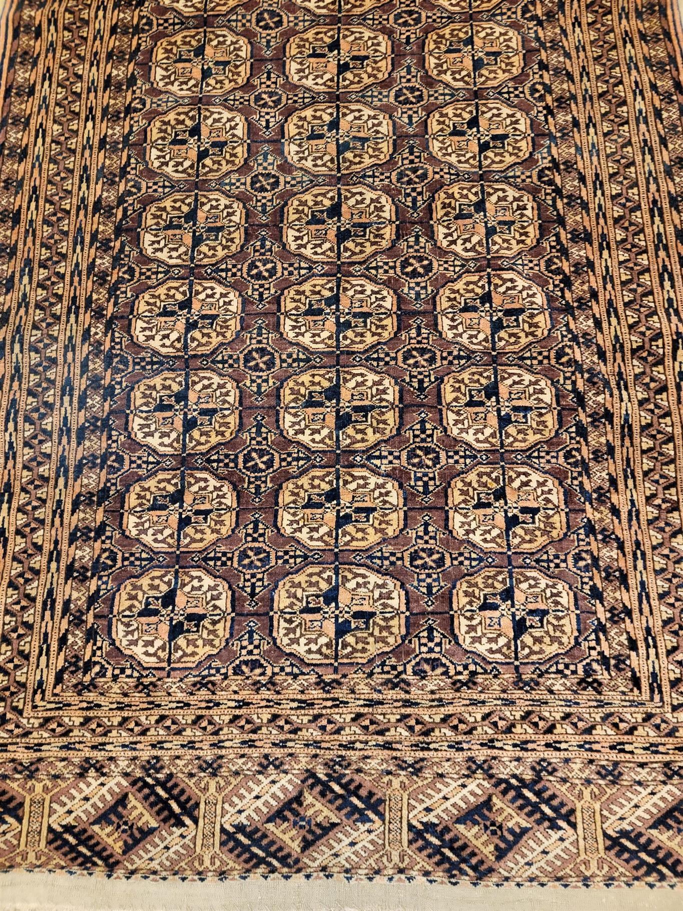 AORug#13394 size. 3' 08" x 5' 02"